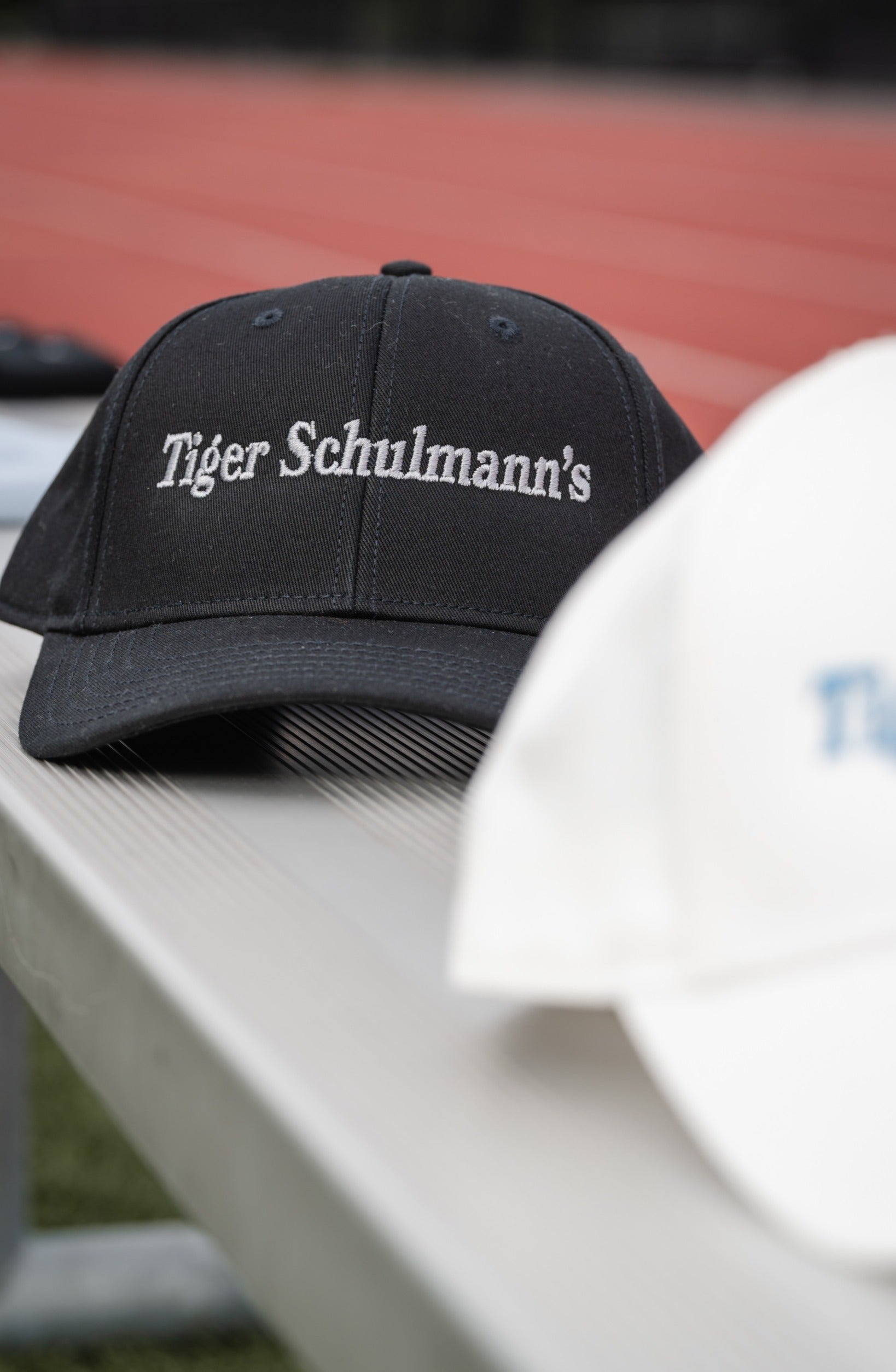 Momentum Icon Cap - Black Adjustable Baseball Hat for Men & Women - Perfect for Running, Hiking, and Outdoor Activities