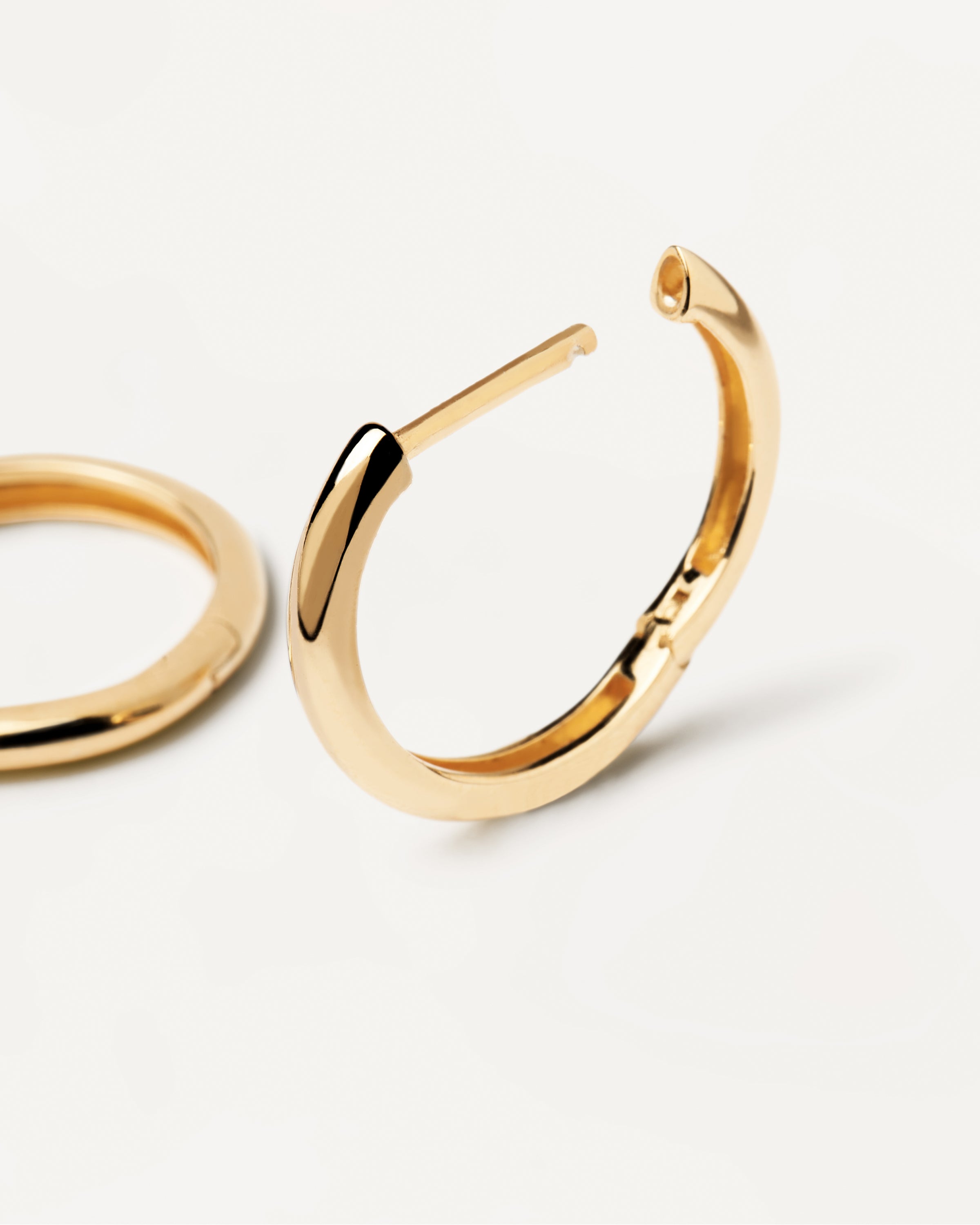 14K Gold Plated Medium Hoop Earrings for Women - Elegant & Bold Statement Jewelry for Everyday Wear, Parties & Special Occasions