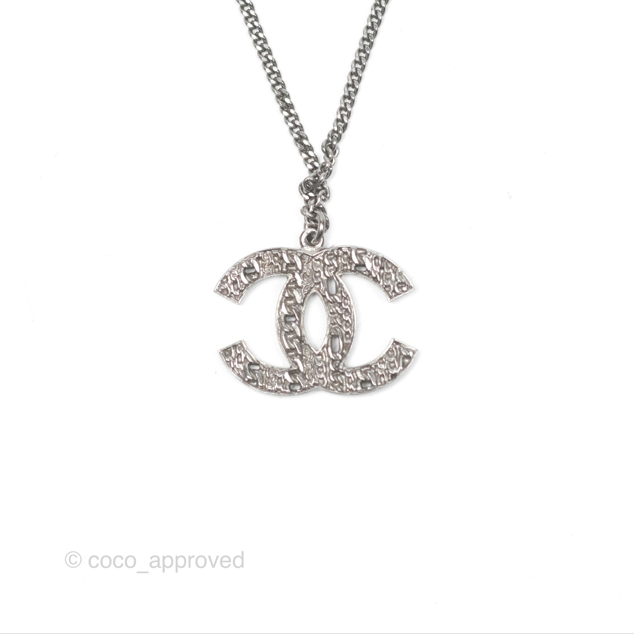 Chanel Chain CC Necklace in Gun Metal Tone - 14C Gold Plated Women's Fashion Jewelry for Parties, Dating & Special Occasions