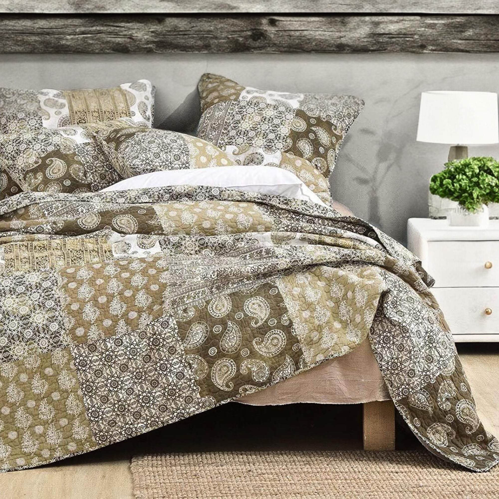 Bohemian Cotton Patchwork Quilt Set - Moroccan Style Reversible King Size Bedspread with Olive & Brown Paisley Design | 3-Piece Bedding Set for Rustic Elegant Bedroom | Perfect for Guest Rooms, Master Suites & Cozy Home Decor