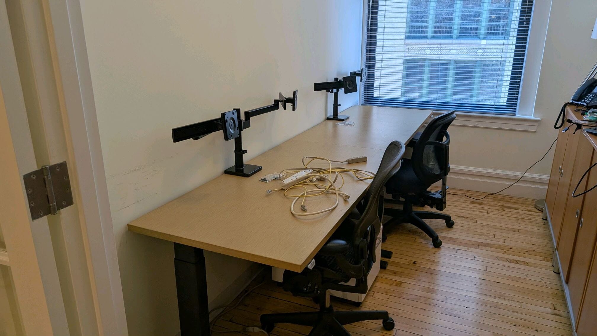 Premium Used Herman Miller Office Chairs - Ergonomic Design for Home & Workspace Comfort
