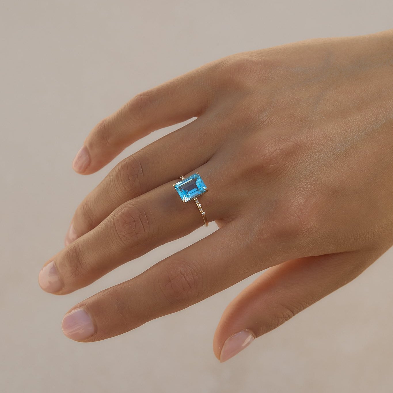 Stunning Large Starry Blue Topaz Ring for Women - Elegant 925 Sterling Silver Jewelry Gift for Birthday, Anniversary & Special Occasions