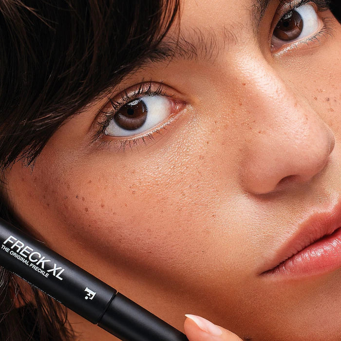 Freck The Original Natural Freckle Pen & Highlighter – Vegan, Cruelty-Free Freckle Makeup for Sun-Kissed Look | Perfect for Everyday Glam & No-Makeup Makeup Looks
