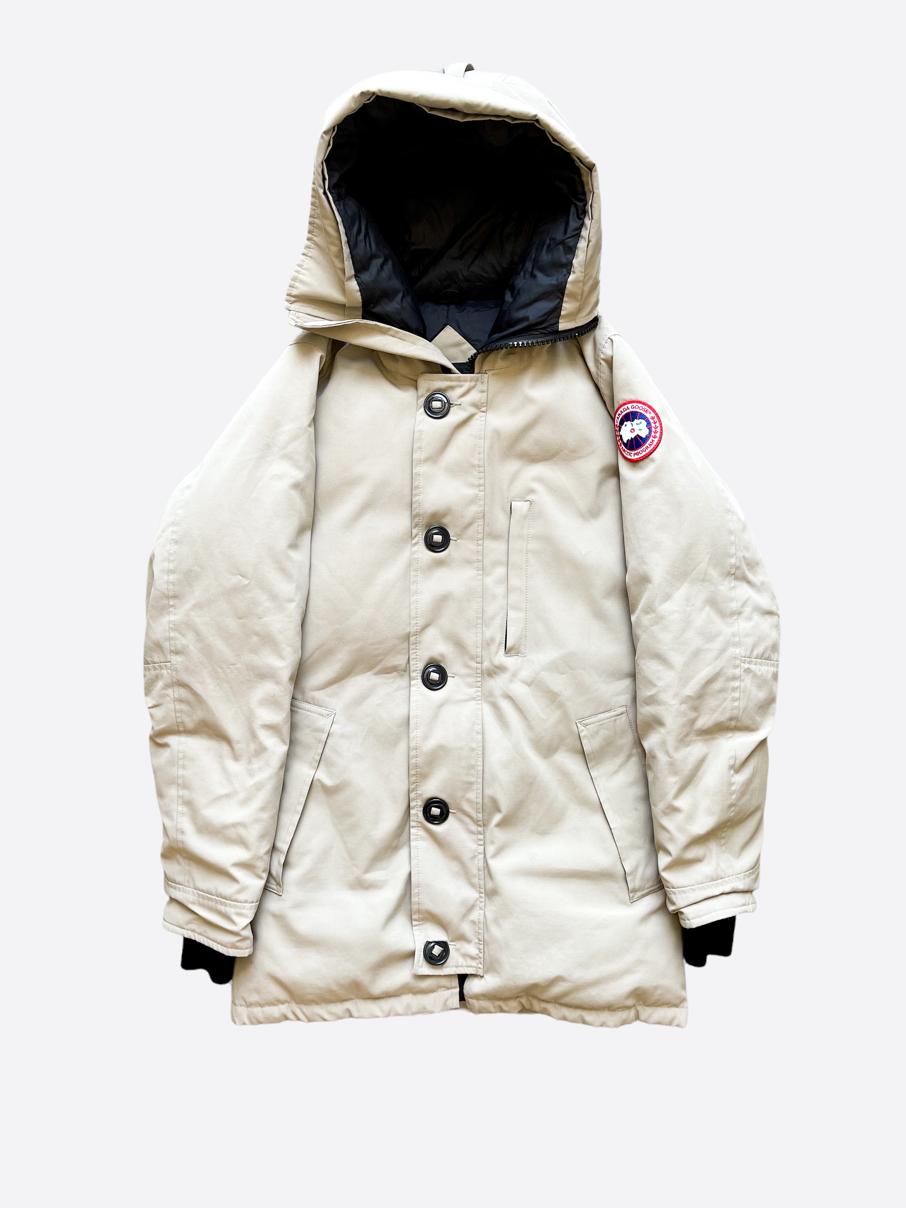 Canada Goose Tan Chateau Men's Winter Jacket - Waterproof & Windproof Parka for Extreme Cold Weather - Perfect for Outdoor Activities, Skiing, and Winter Travel