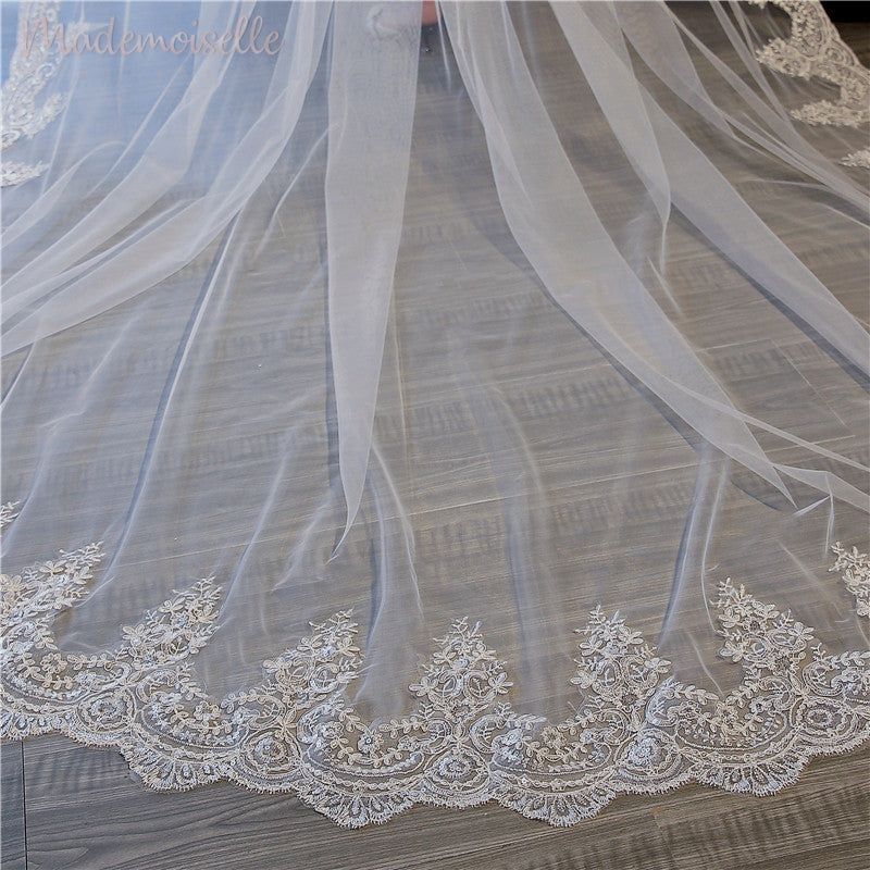 Elegant Daffodil Veil for Weddings & Bridal Accessories – Perfect for Brides, Prom, and Special Occasions