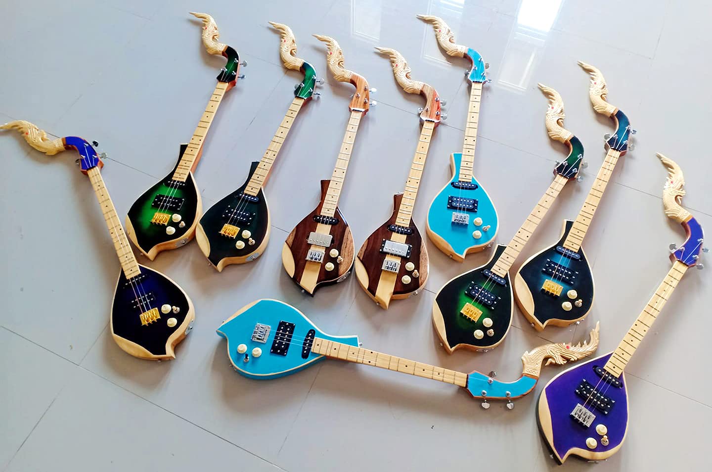 Isarn Electric Phin 3 Strings Thai Guitar - Traditional Lao Musical Instrument with Authentic Sound - Perfect for Folk Music Performances & Cultural Events (Black-Blue)