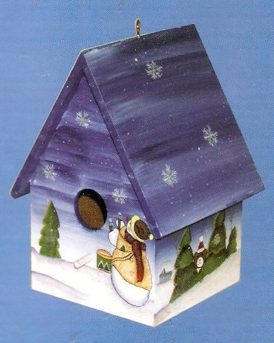 Handmade Wooden Christmas Bird House for Outdoor Garden Decor - Perfect Holiday Gift for Bird Lovers & Nature Enthusiasts