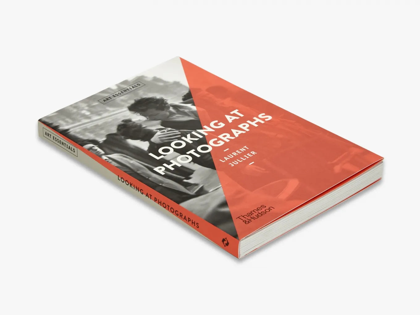 Looking at Photographs (Art Essentials) - A Guide to Understanding Photography for Beginners & Enthusiasts | Perfect for Art Classes, Home Decor & Gift Ideas