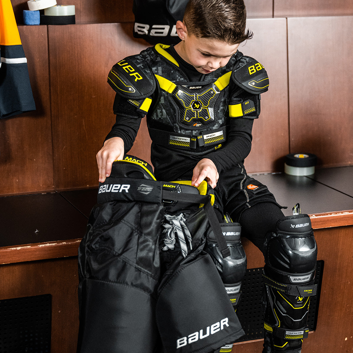 Bauer Supreme Mach Youth Shin Guards - Hockey Protective Gear for Kids - Perfect for Ice Hockey, Street Hockey, and Training Sessions