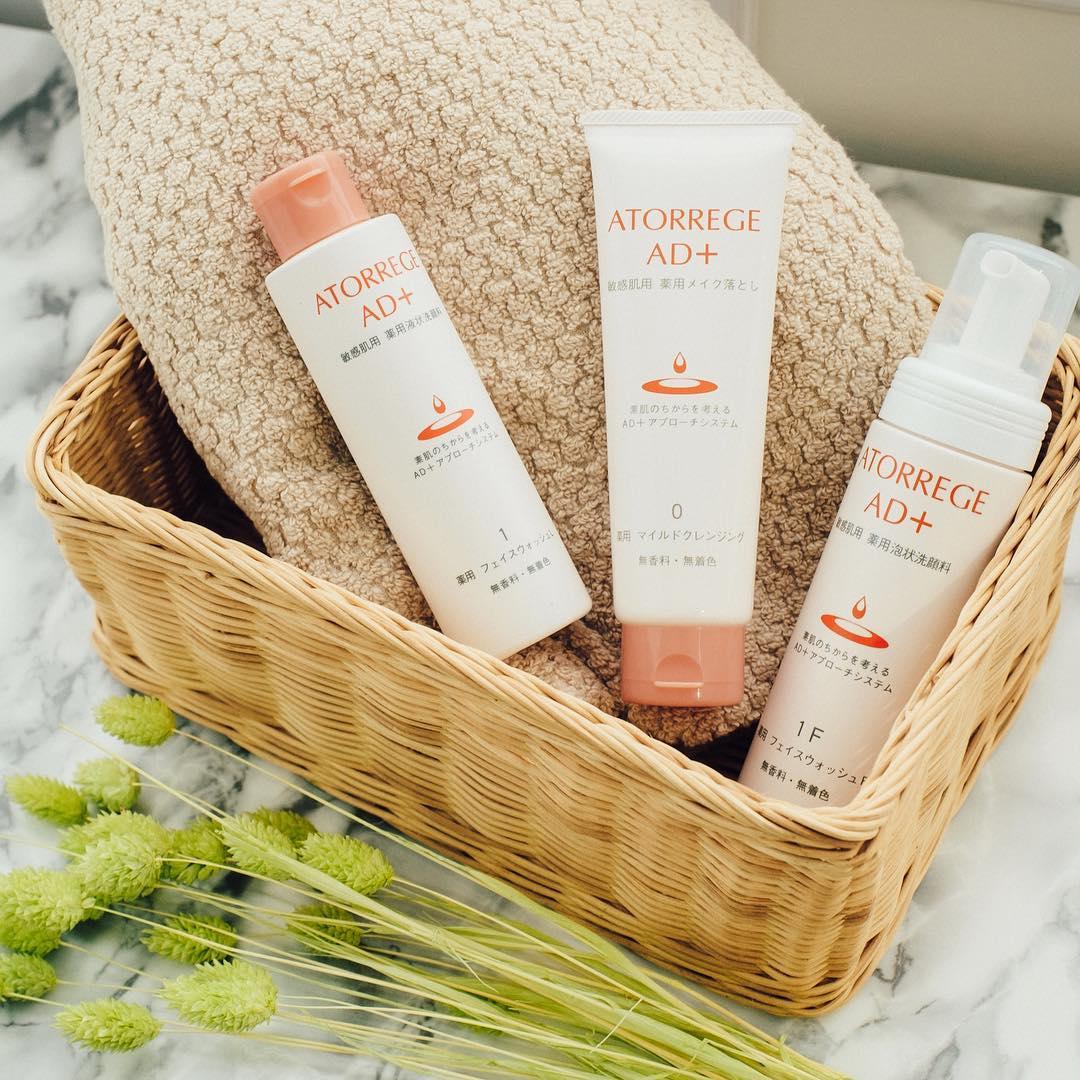 Atorrege AD+ Mild Face Wash for Sensitive Skin - Gentle Cleanser 150ml | Soothes & Hydrates Dry, Irritated Skin - Perfect for Daily Skincare Routine
