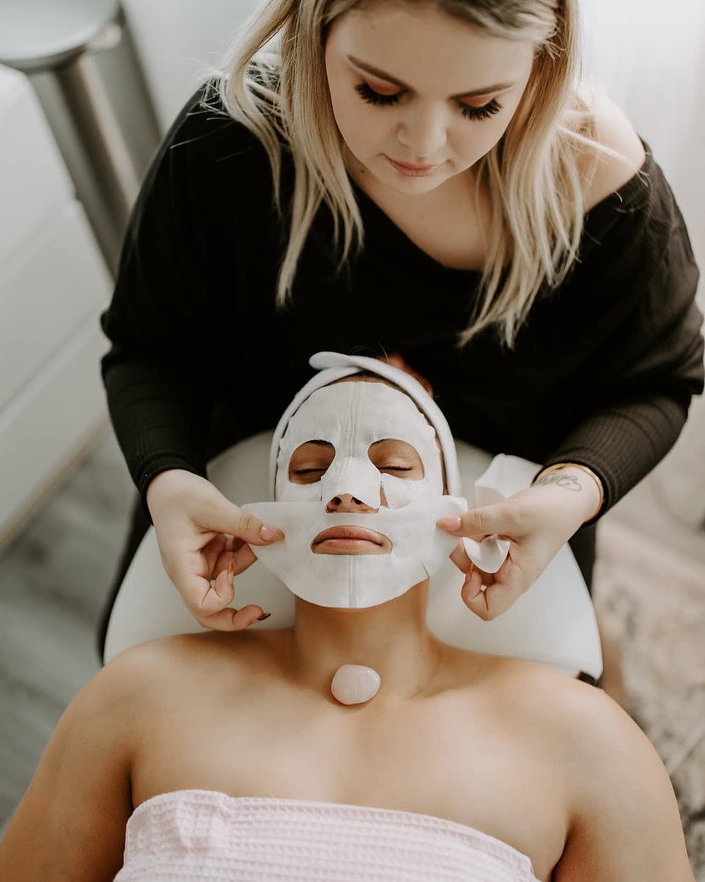 Lira Clinical MYSTIQ Cryo Masque - Cooling Face Mask with Glycerin & Fruit Extracts for Redness Relief, Soothing, Brightening & Anti-Aging - Collagen Induction Therapy Recovery - 0.1 oz - Perfect for Post-Procedure Care & Daily Skincare Routine