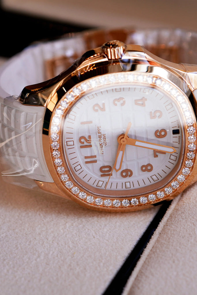 Patek Philippe Aquanaut Luce Automatic Watch - 18K Rose Gold Case, White Dial, Ref. 5269/200R-001 | Luxury Swiss Timepiece for Men, Perfect for Business Meetings & Special Occasions
