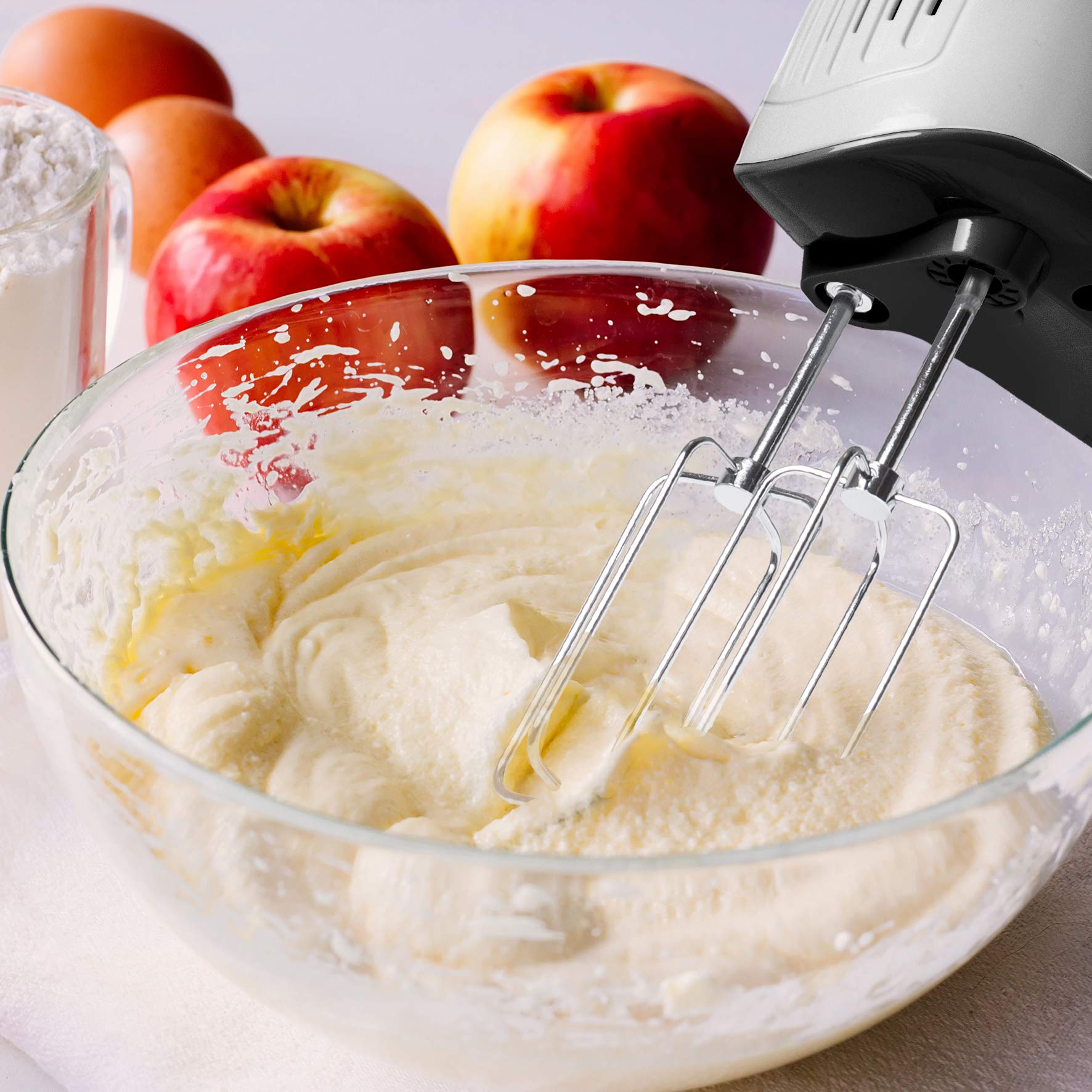 Duronic HM4 SR 400W Electric Hand Mixer - Powerful Kitchen Whisk for Baking, Dough, Eggs, Cakes & Cream - Includes Whisk, Hooks, Beaters & Storage Case - Perfect for Home Bakers & Cooking Enthusiasts (Silver)