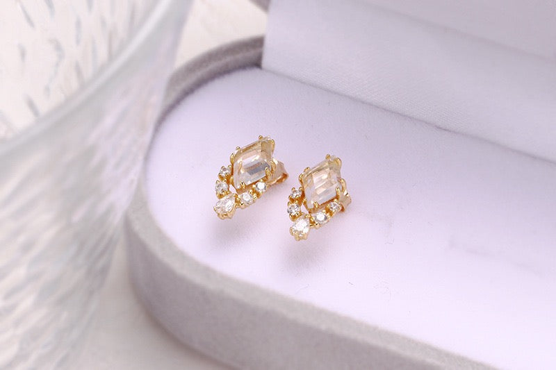 14K Gold Geometric Ice Cube Clear Quartz Stud Earrings for Women - Minimalist Dainty Jewelry Gift for Her | Perfect for Everyday Wear, Parties & Special Occasions