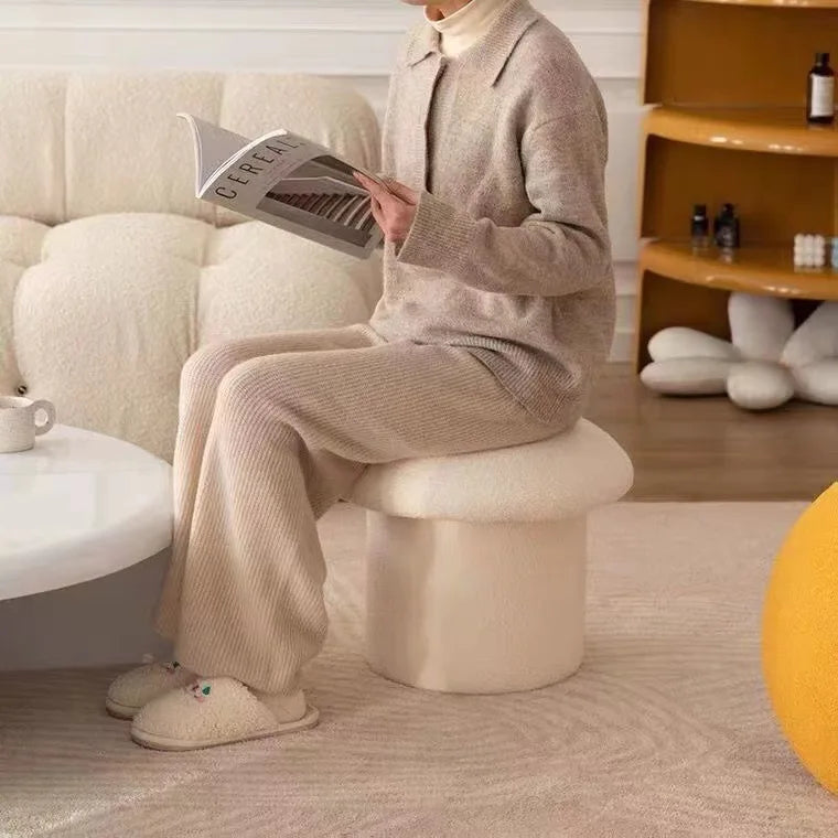Mushroom Shaped Makeup Stool - Adjustable Height Vanity Stool with Soft Cushion for Dressing Room, Bedroom & Beauty Salon - Elegant Home Decor & Comfortable Seating