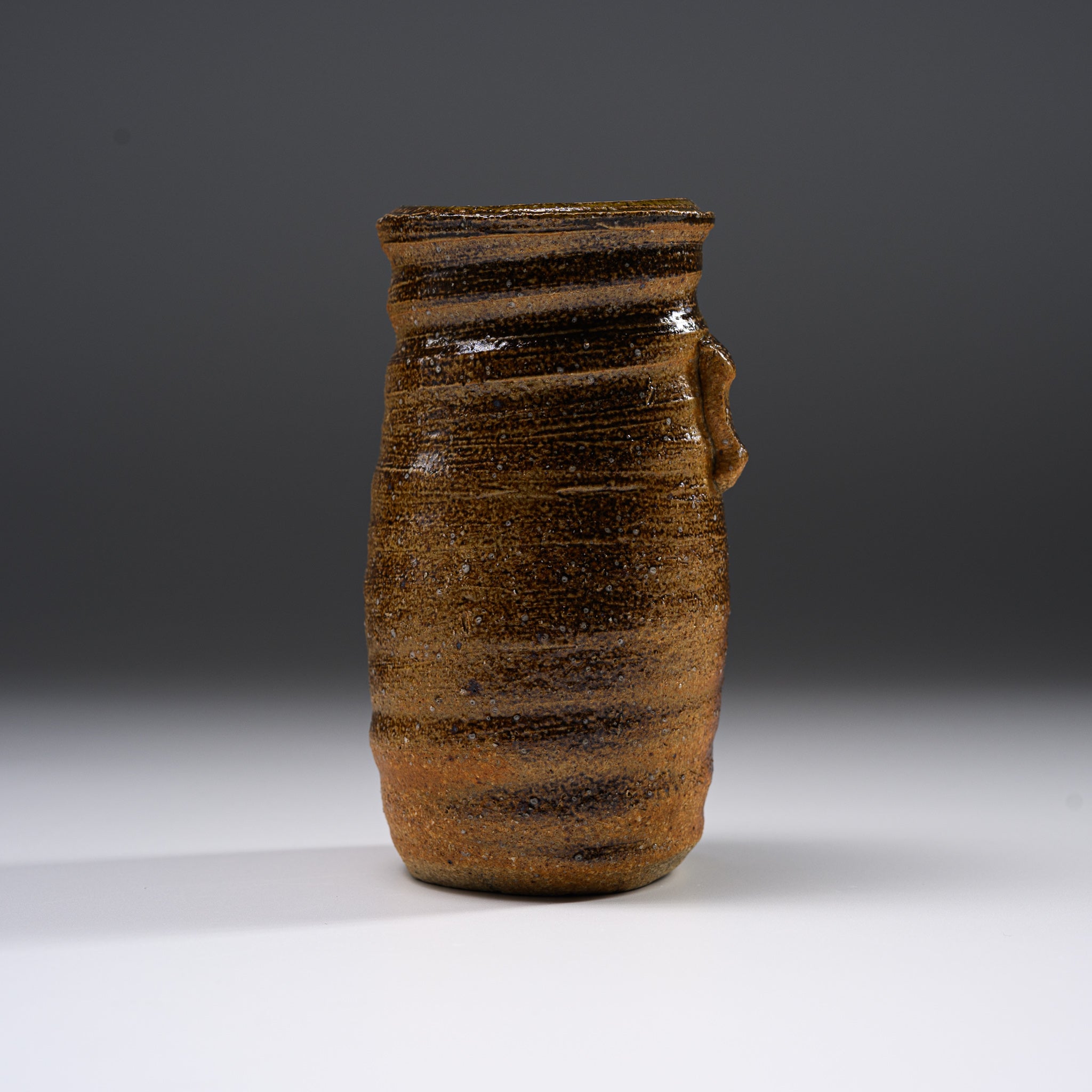 Handmade Shigaraki Ware Pottery Vase - Traditional Japanese Ceramic Virdro Ear Vase for Home Decor, Zen Garden & Flower Arrangement