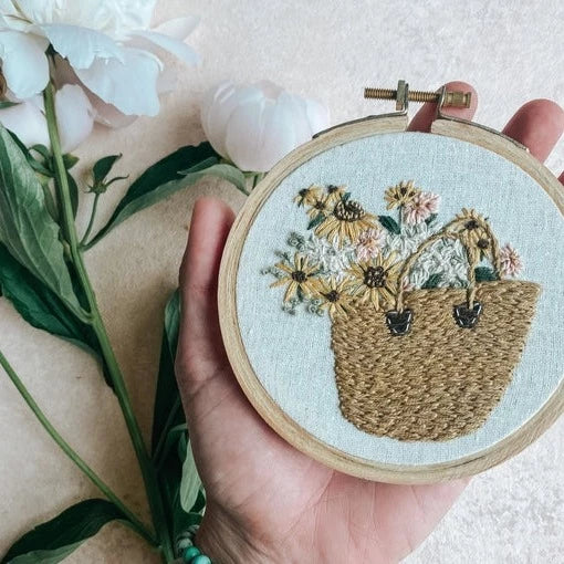 DIY Embroidery Kit for Beginners - Floral Design Hand Sewing Set with Needles, Thread & Patterns - Perfect for Home Decor, Gifts & Crafting Projects