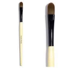 Bobbi Brown Concealer Brush & Blender - Professional Makeup Brush for Under Eye, Blemishes & Contouring - Perfect for Everyday Makeup & Travel