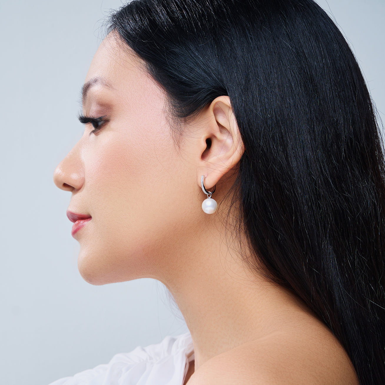 18K Solid Gold Edison Pearl Earrings for Women - Luxury Pearl Stud Earrings, Hypoallergenic Jewelry Gift for Her - Perfect for Weddings, Parties & Special Occasions (KE00256)