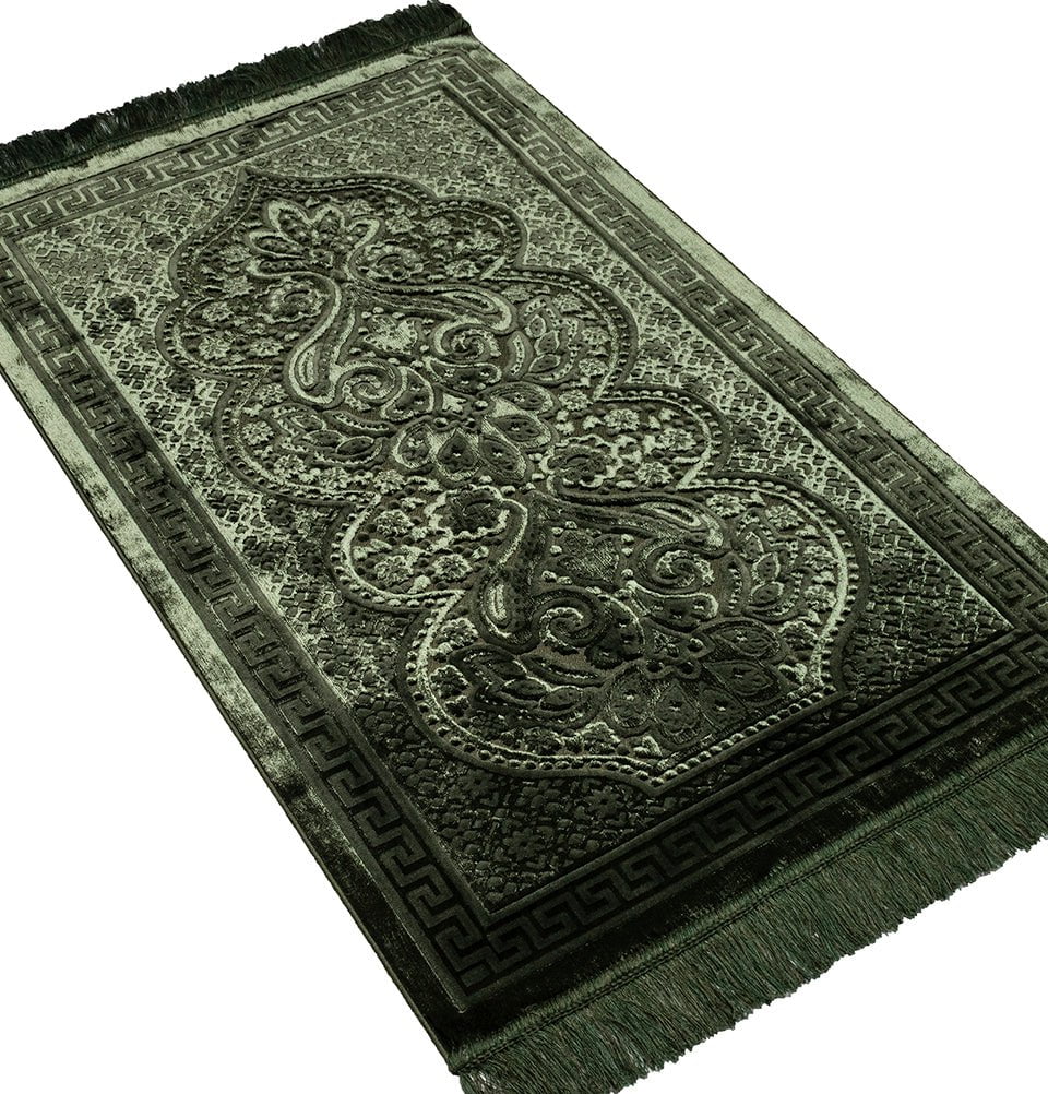 Premium Islamic Prayer Rug - Soft Velvet Fabric with Elegant Paisley Design in Dark Green - Perfect for Home, Mosque & Travel Prayer Needs