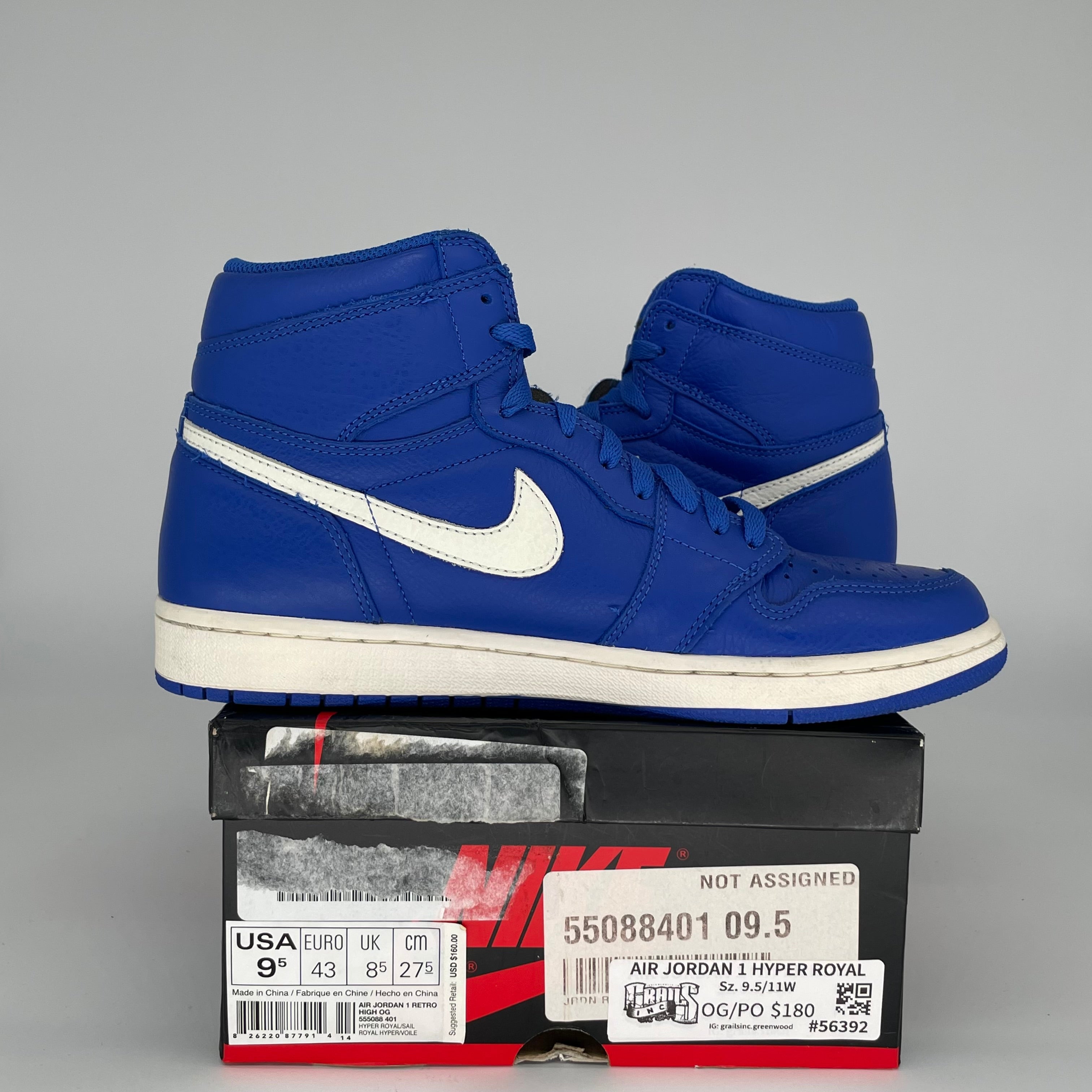 Air Jordan 1 Hyper Royal Sneakers - Men's Size 9.5 (555088-401) - Blue & White Basketball Shoes for Casual Wear & Street Style