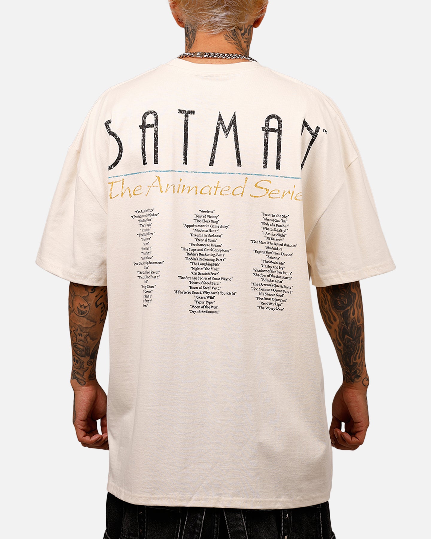 Vintage DC Comics 1997 Batman Heavyweight T-Shirt - Off White | Retro Graphic Tee for Men & Women | Perfect for Cosplay, Comic Con & Casual Wear