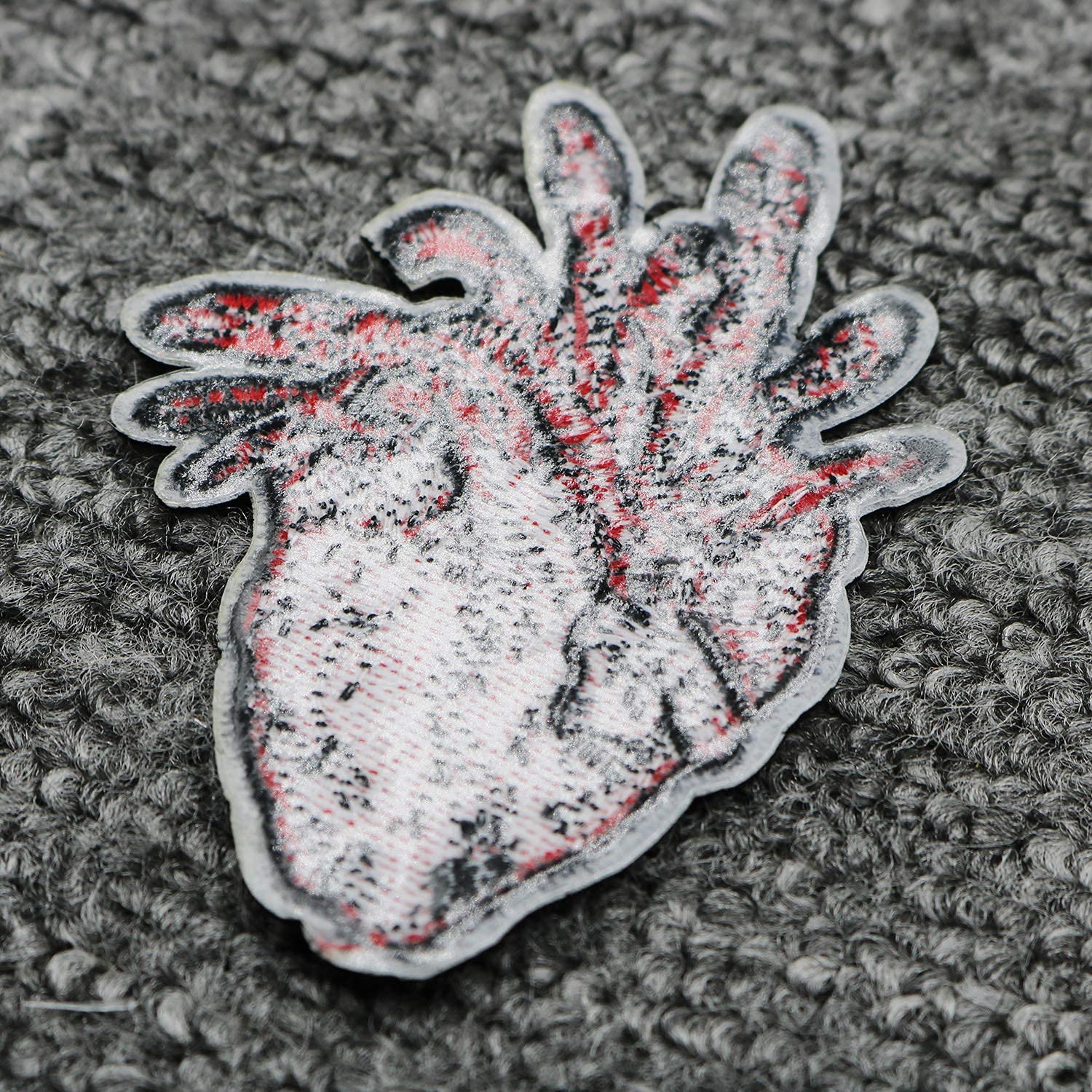 Snake Heart Embroidered Patch - Iron On or Sew On Applique Badge for Jackets, Hats, Bags & DIY Crafts