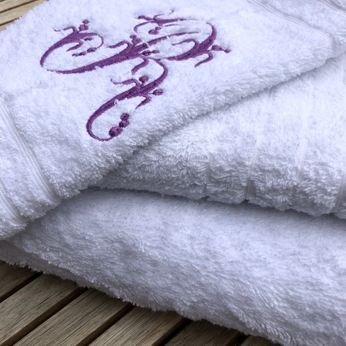 Monogram Embroidered White Bathroom Hand Towel - Soft Cotton Guest Towel Set for Spa, Luxury Hotel & Home Decor - Perfect for Bath, Powder Room and Wedding Gifts