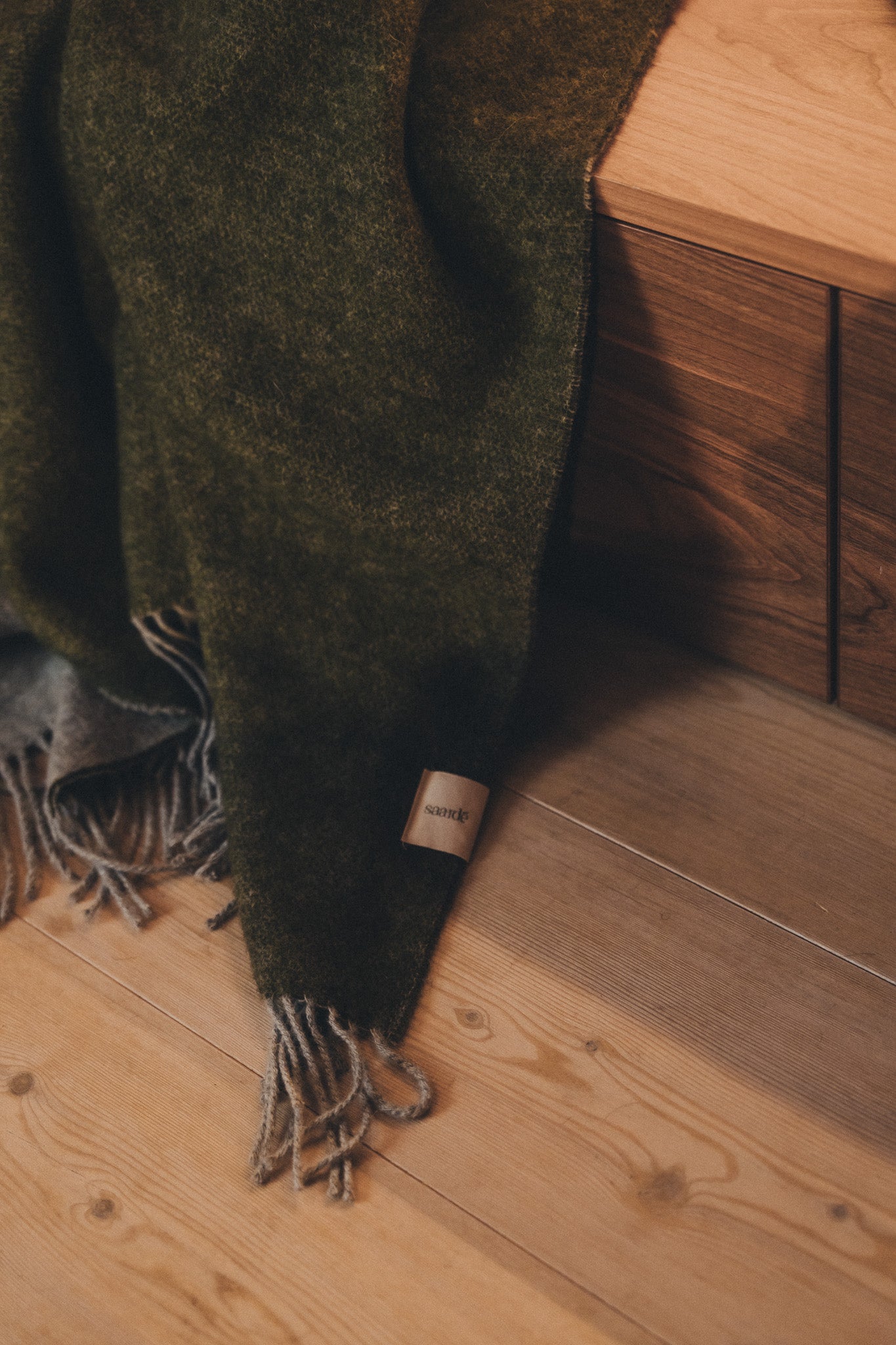 Premium Merino Wool Throw Blanket - Soft & Warm Olive/Grey - Perfect for Cozy Nights, Living Room, Bedroom & Gifts