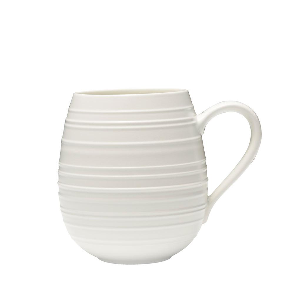 Swirl White 16-Piece Dinnerware Set - Service for 4, Porcelain Plates Bowls & Mugs - Elegant Tableware for Dining, Entertaining & Everyday Use