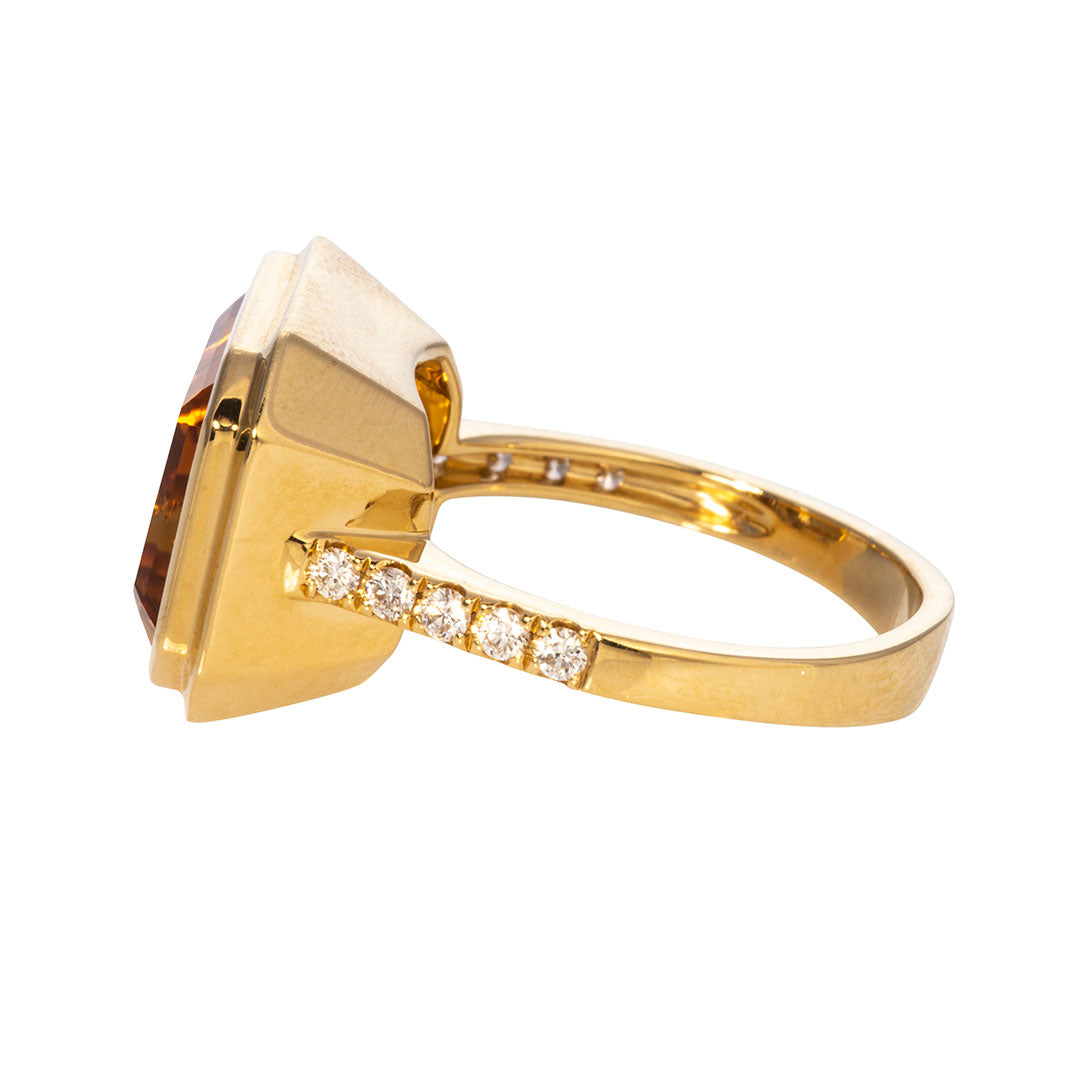 Emerald Cut Citrine & Pavé Diamond 18K Gold Ring for Women - Elegant Wedding, Engagement, Anniversary Jewelry Gift - Perfect for Special Occasions & Everyday Luxury