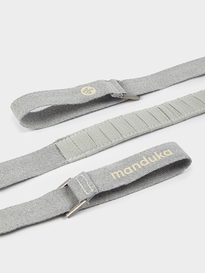 Manduka The Commuter Yoga Mat Carrier Sling - Lightweight & Durable Yoga Mat Bag for Travel & Studio - Perfect for Yoga Enthusiasts & Fitness Lovers
