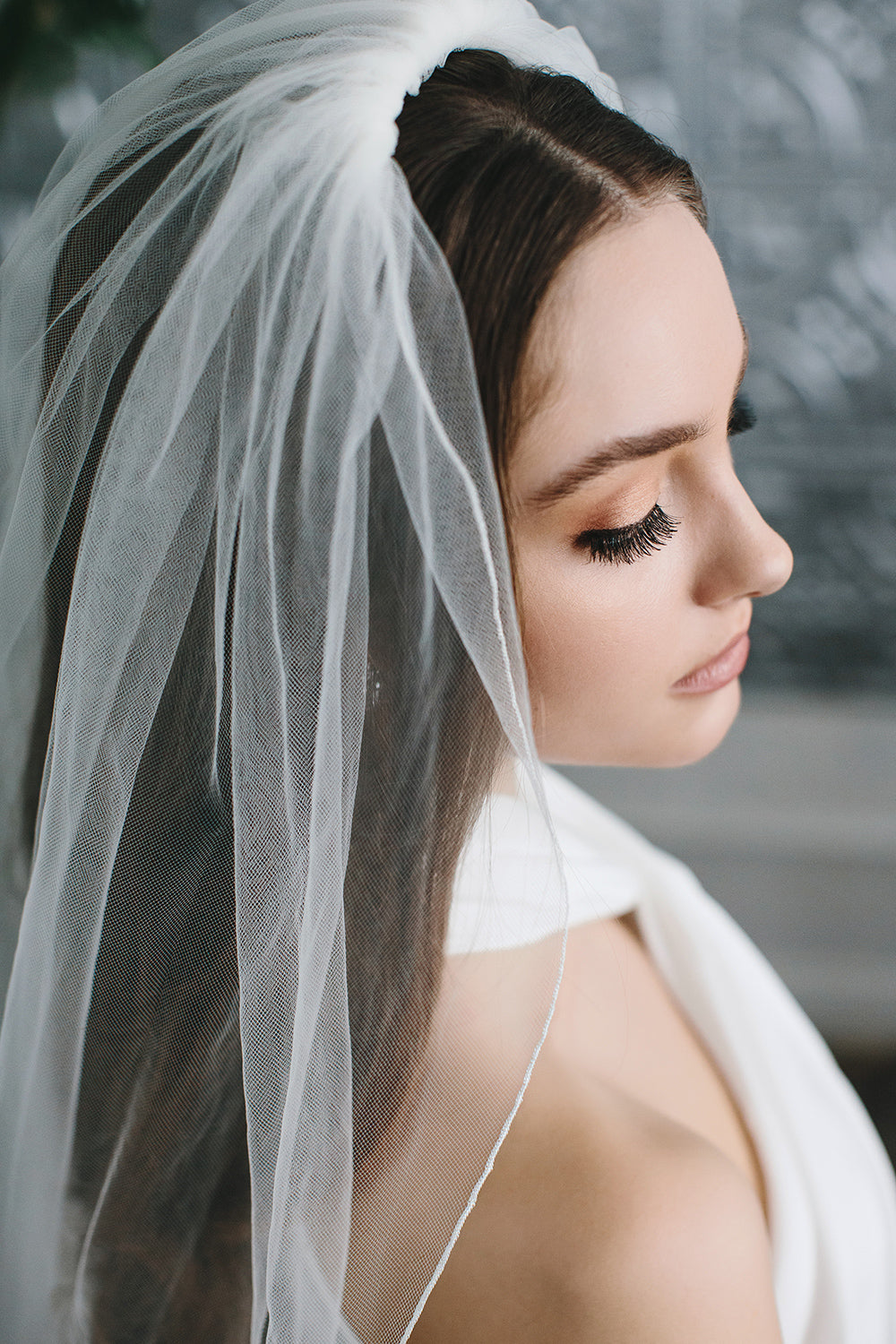 Elegant Pencil Edge Bridal Veil - Perfect for Weddings, Bridal Showers & Formal Events | Lace Trim Cathedral Length Wedding Veil