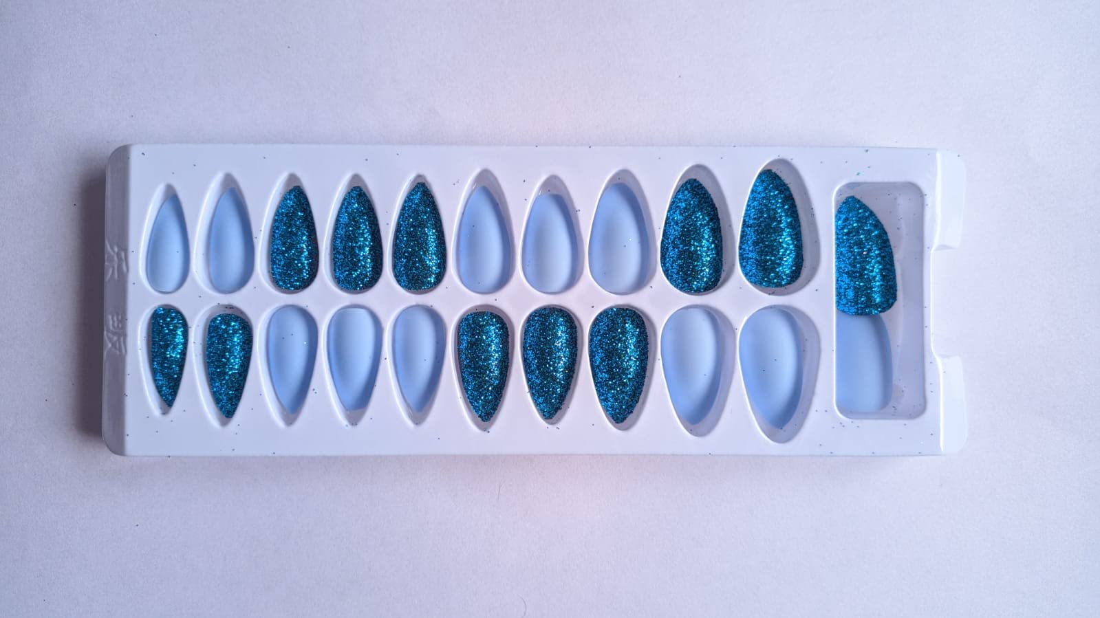 24Pcs Blue & Blue Glitter Press on Nails - Long Coffin Fake Nails with Glue - Perfect for Parties, Weddings & Special Occasions