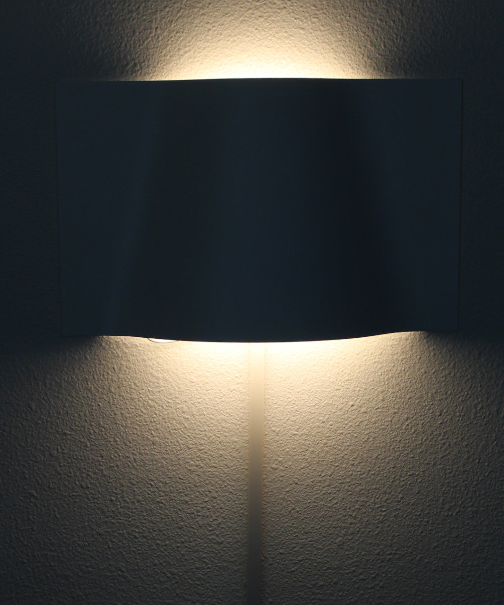 16W Modern LED Wall Light with Curved Metal Design - Energy Efficient Surface Wave Lighting for Living Room, Bedroom, and Hallway Decor