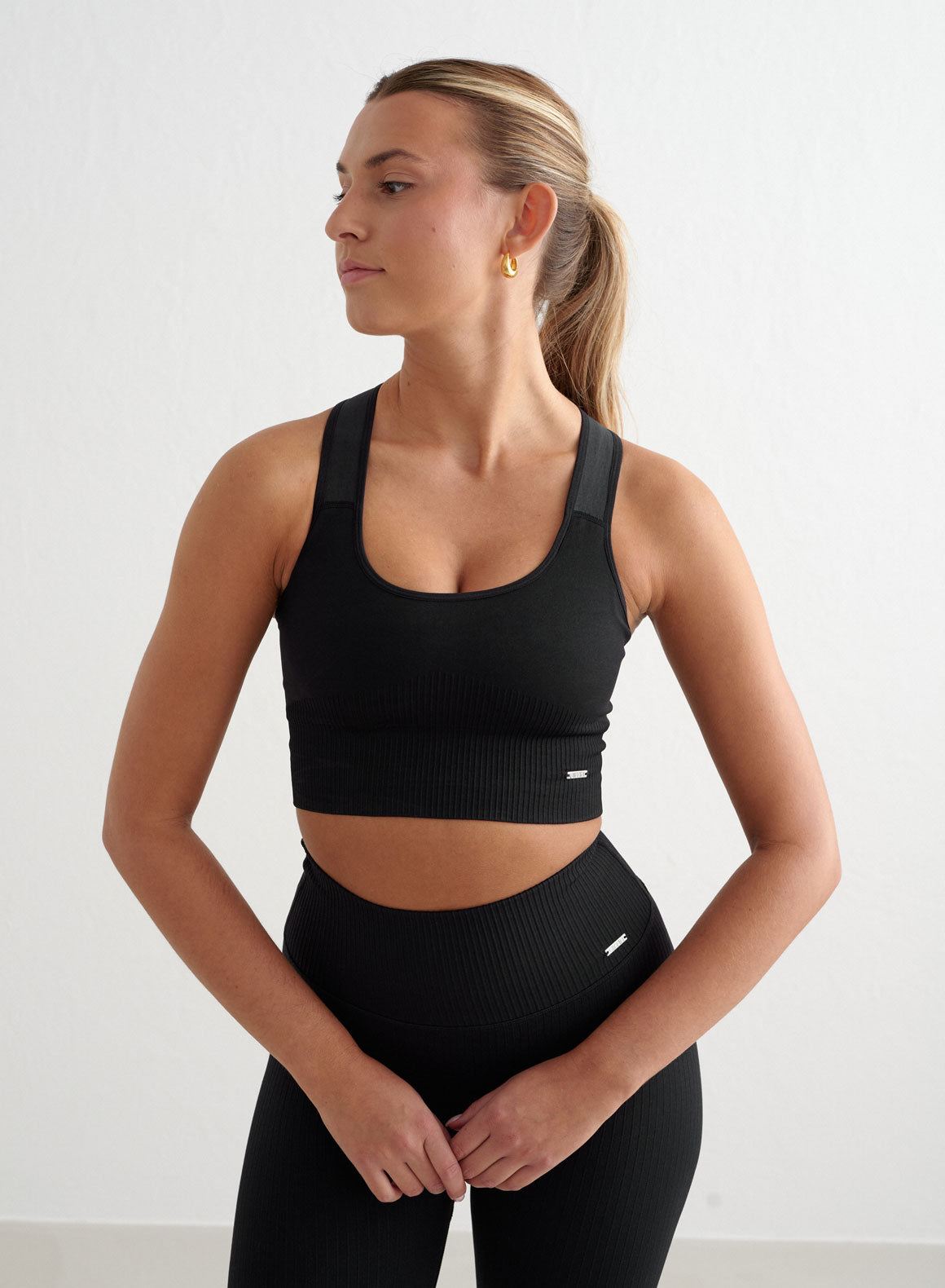 Black High Support Ribbed Bra for Women - Comfortable & Breathable Sports Bra for Running, Yoga, Gym Workouts