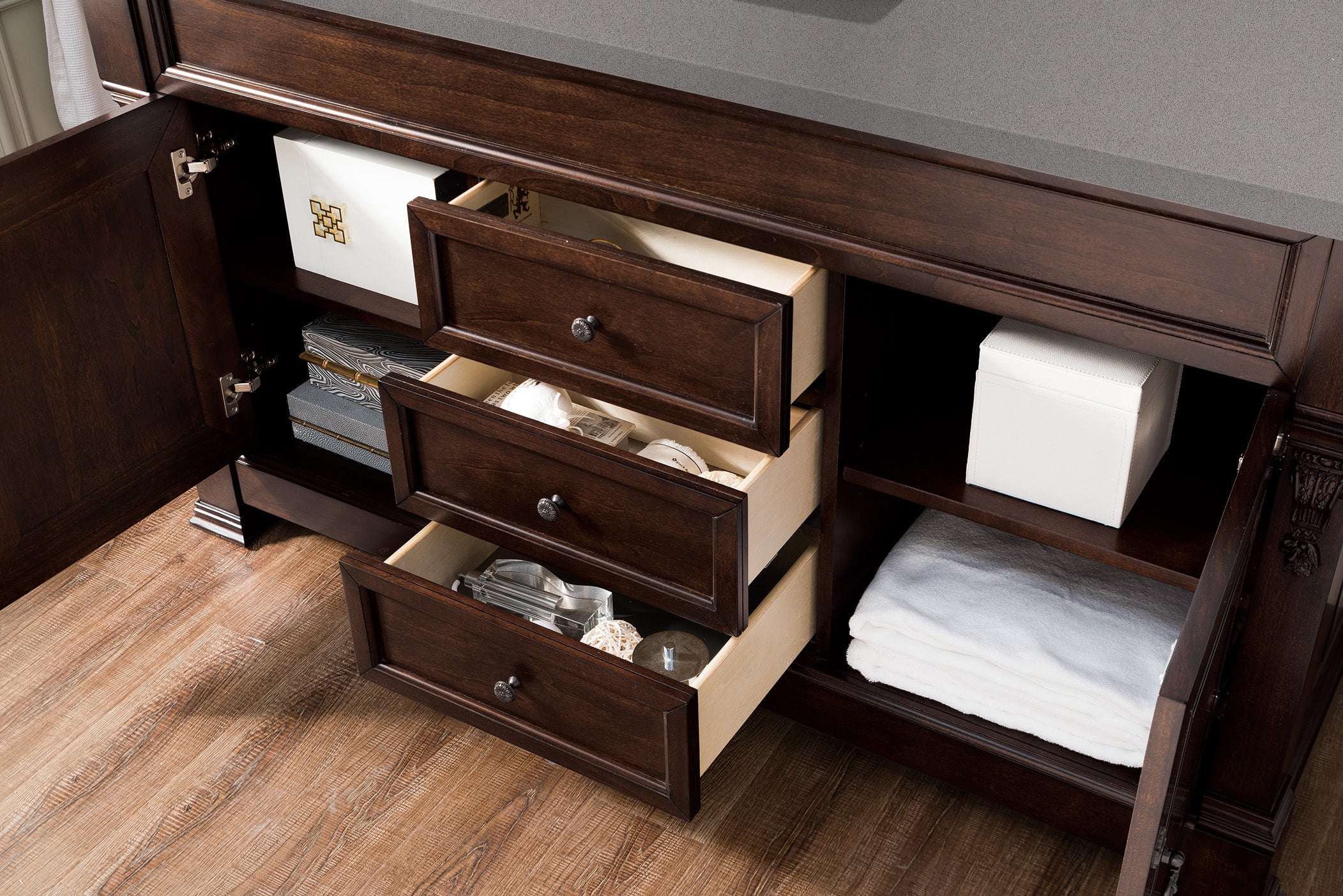 **Brookfield 60-Inch Single Bathroom Vanity with Burnished Mahogany Finish & 3CM Grey Expo Quartz Top – Perfect for Modern Master Bathrooms & Guest Suites**