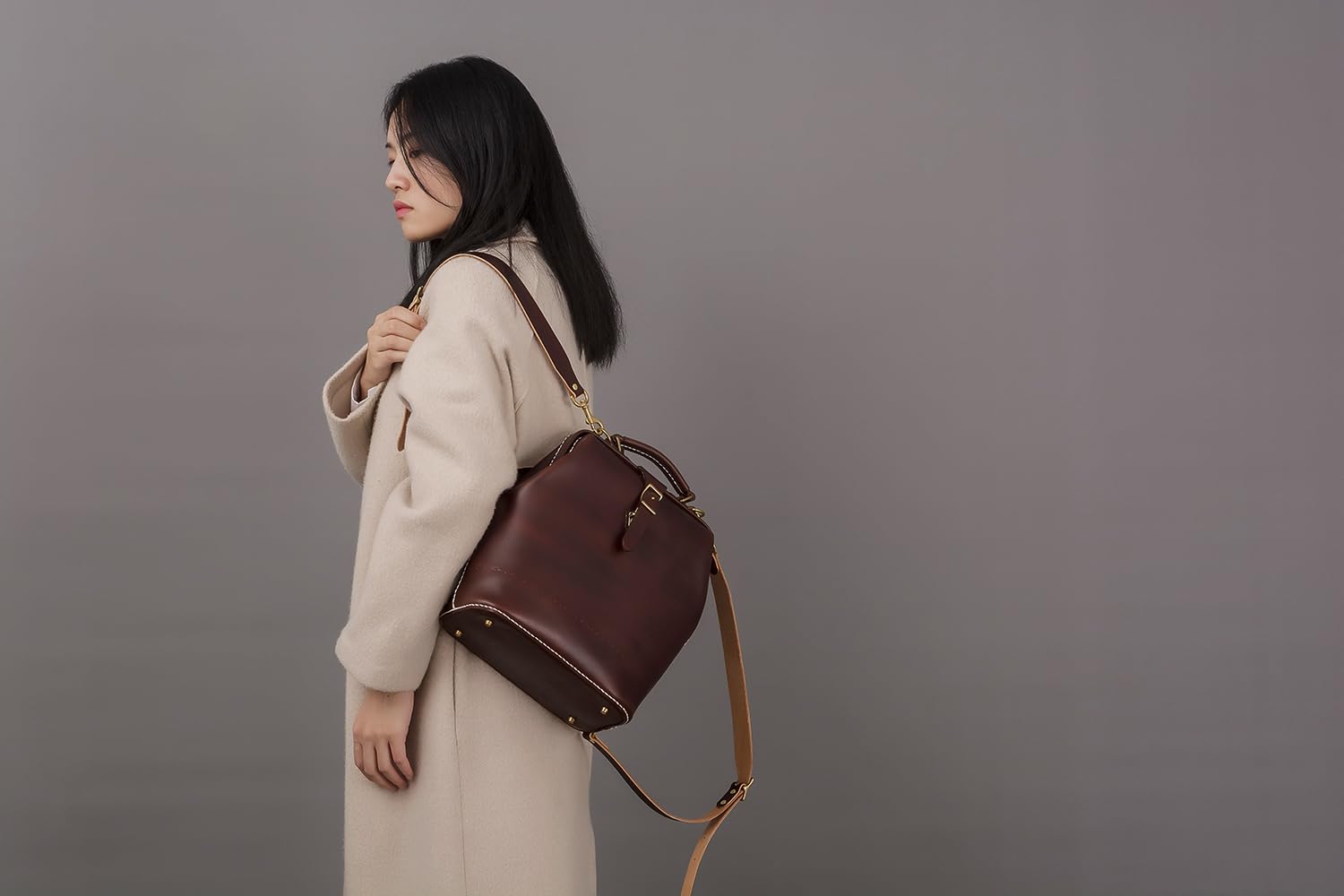 Premium Leather Doctor Bag Backpack for Women & Men - Hand Stitched Large Rucksack in Chocolate Brown - Perfect for Travel, Work & Everyday Use