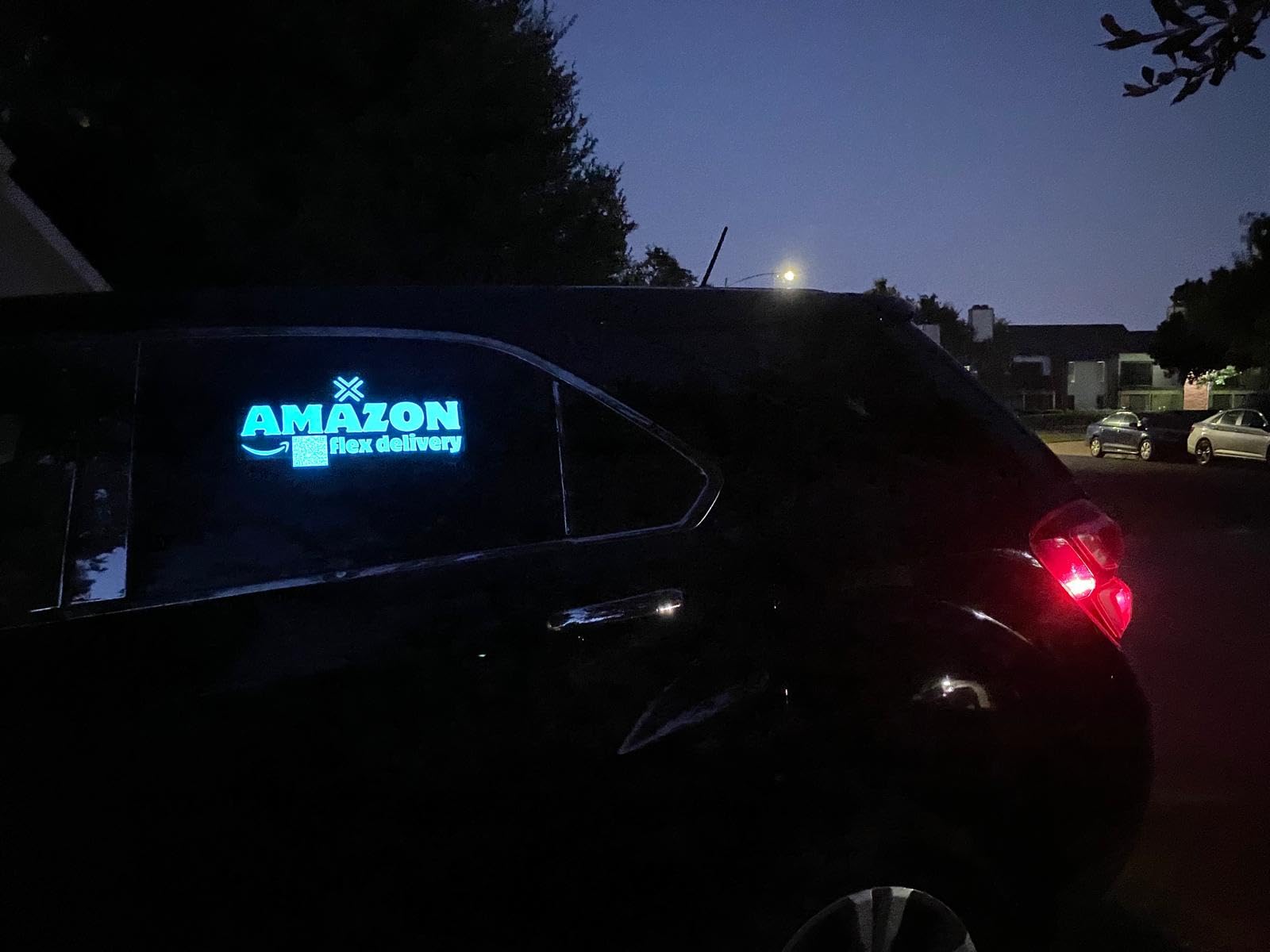EPC Delivery Driver Car LED Sign - Electronic Window Display for Rear & Side Car Windows - Custom Message Board for Ride Sharing, Food Delivery & Taxi Services