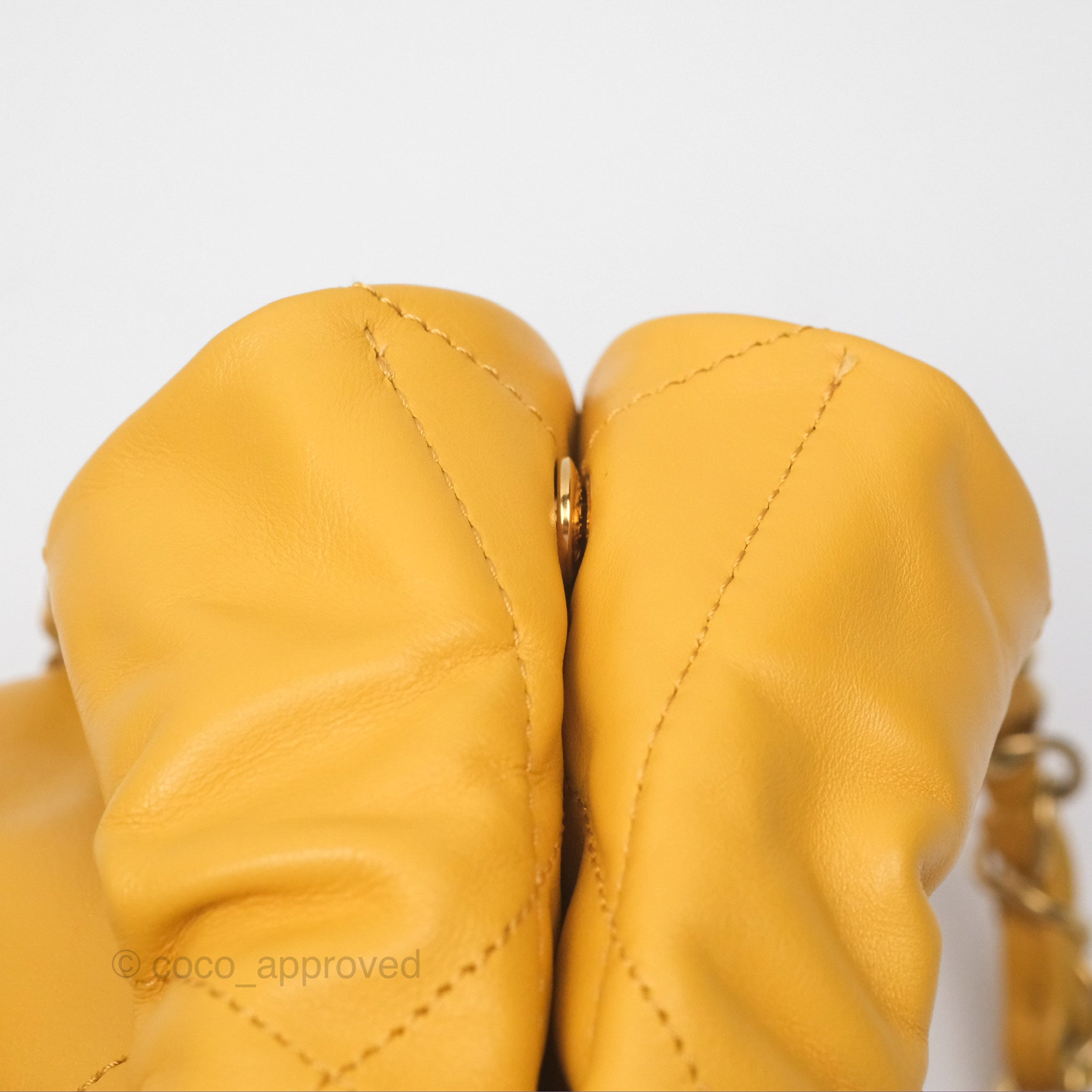 Chanel 22 Small Handbag in Mustard Yellow - Shiny Aged Calfskin Leather with Aged Gold Hardware | Luxury Crossbody Bag for Women, Perfect for Everyday Use & Special Occasions