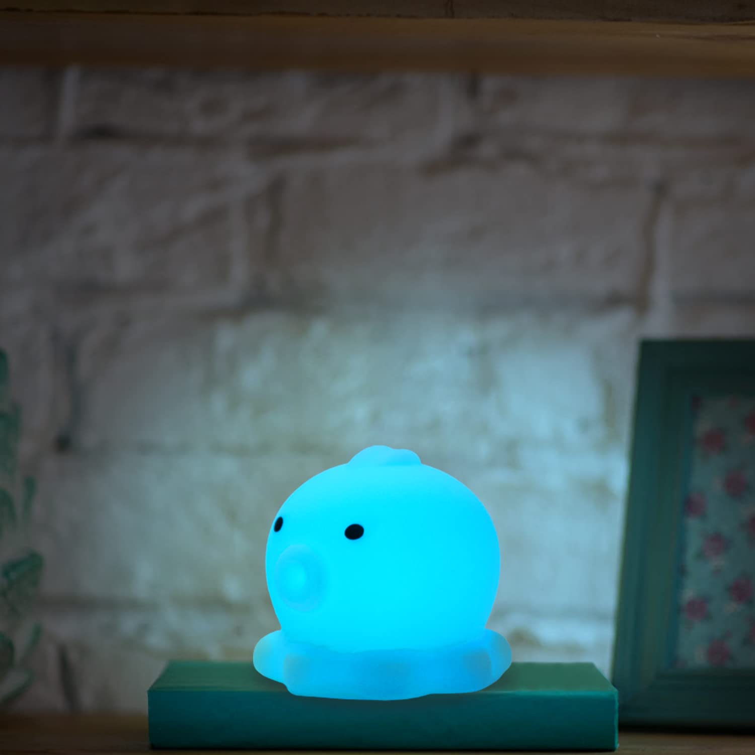 7 Color Changing Octopus Night Light for Kids - Waterproof Silicone Baby Nursery Lamp, Cute Room Decor for Boys & Girls | Perfect Bedtime Companion, Soothing Night Light for Children's Bedroom