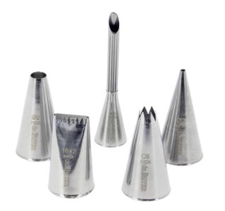 de Buyer Professional Stainless Steel Pastry Tips Set of 5 - Ideal for Cake Decorating, Cupcake Icing, and Baking Essentials