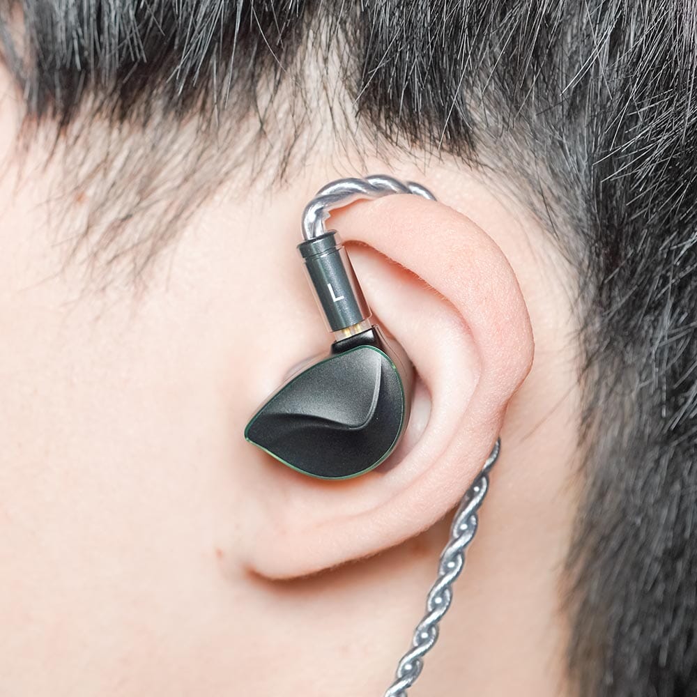 BQEYZ Winter Hybrid Dynamic Driver Earphones with 11.6mm PZT Bone Conduction - HiFi In-Ear Monitors for Audiophiles, Music Lovers & Gaming Enthusiasts - Perfect for Commuting, Workouts & Studio Recording