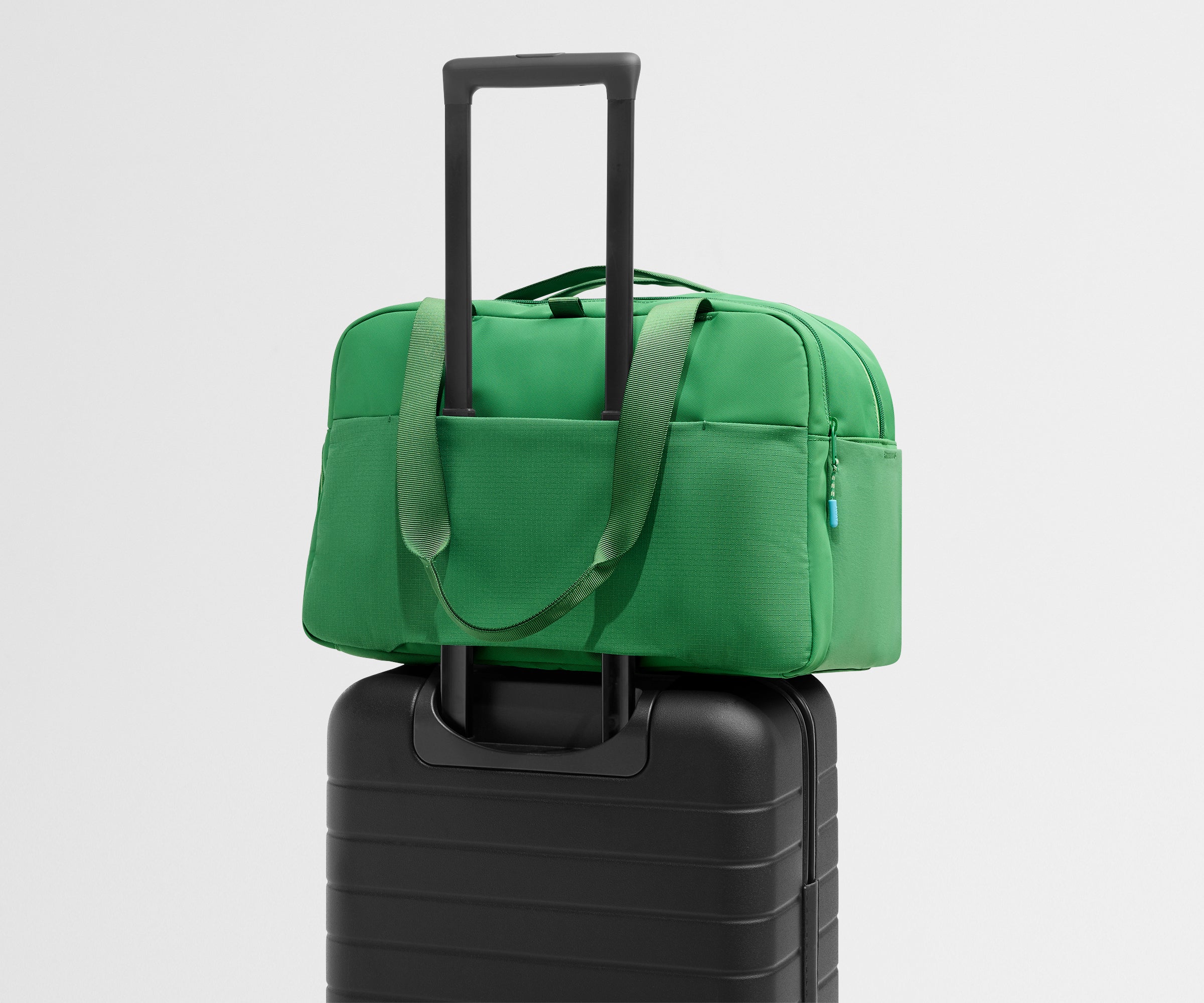 Premium Gym Bag in Clubhouse Green - Durable Sports Duffel for Men & Women - Perfect for Workout, Travel & Gym Accessories Storage