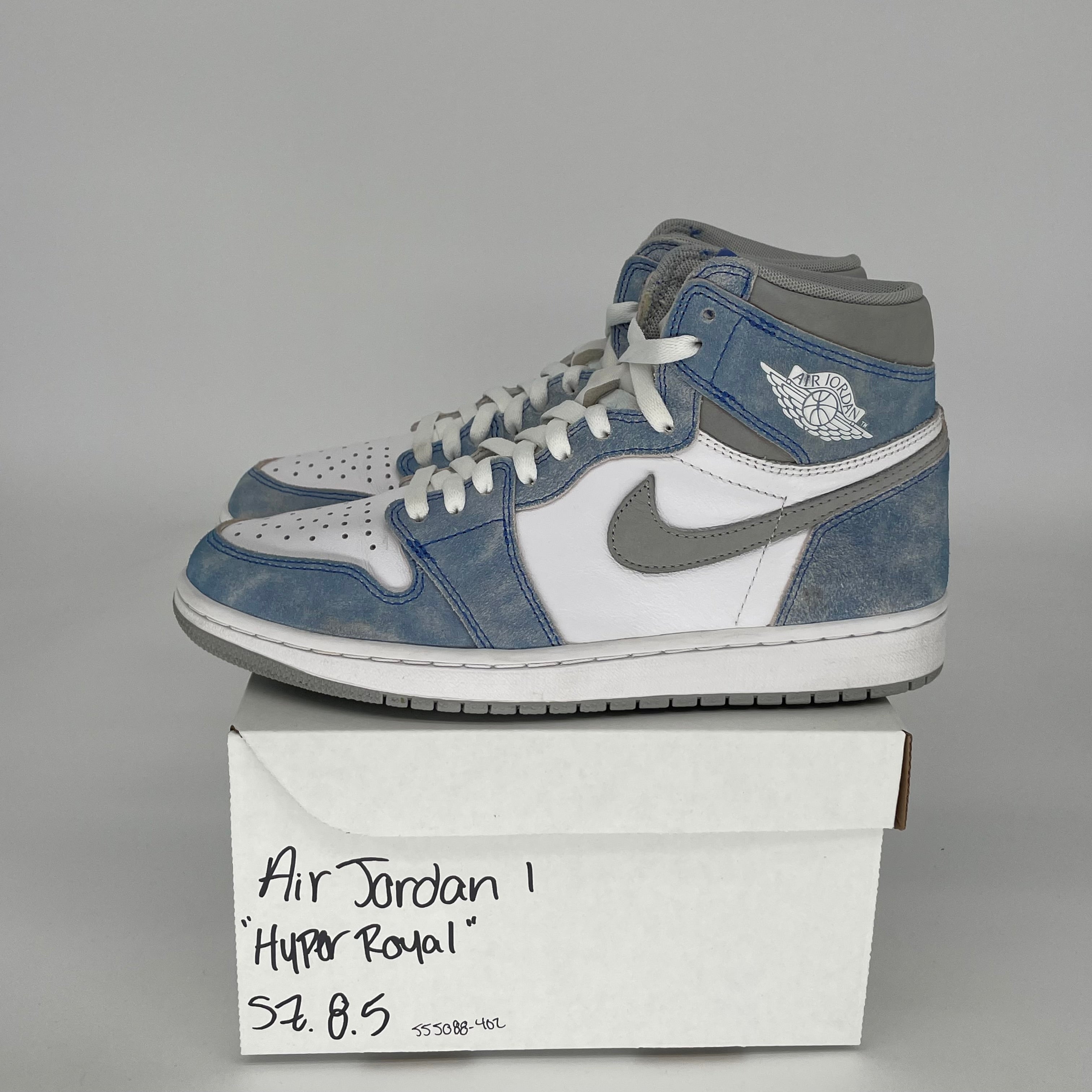 Air Jordan 1 Hyper Royal Sneakers - Size 8.5 Men's (555088-402) - Classic Basketball Shoes for Streetwear & Casual Outfits