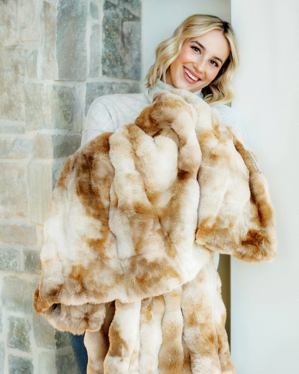 Luxury Cloud Warm Bourbon Blanket - Ultra Soft & Cozy Throw for Winter, Bed, Couch & Travel - Perfect for Gifts, Home Decor & Relaxation