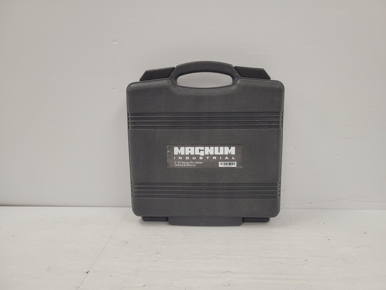 Magnum MPB2350 23 Gauge Pin Nailer - 1-1/4