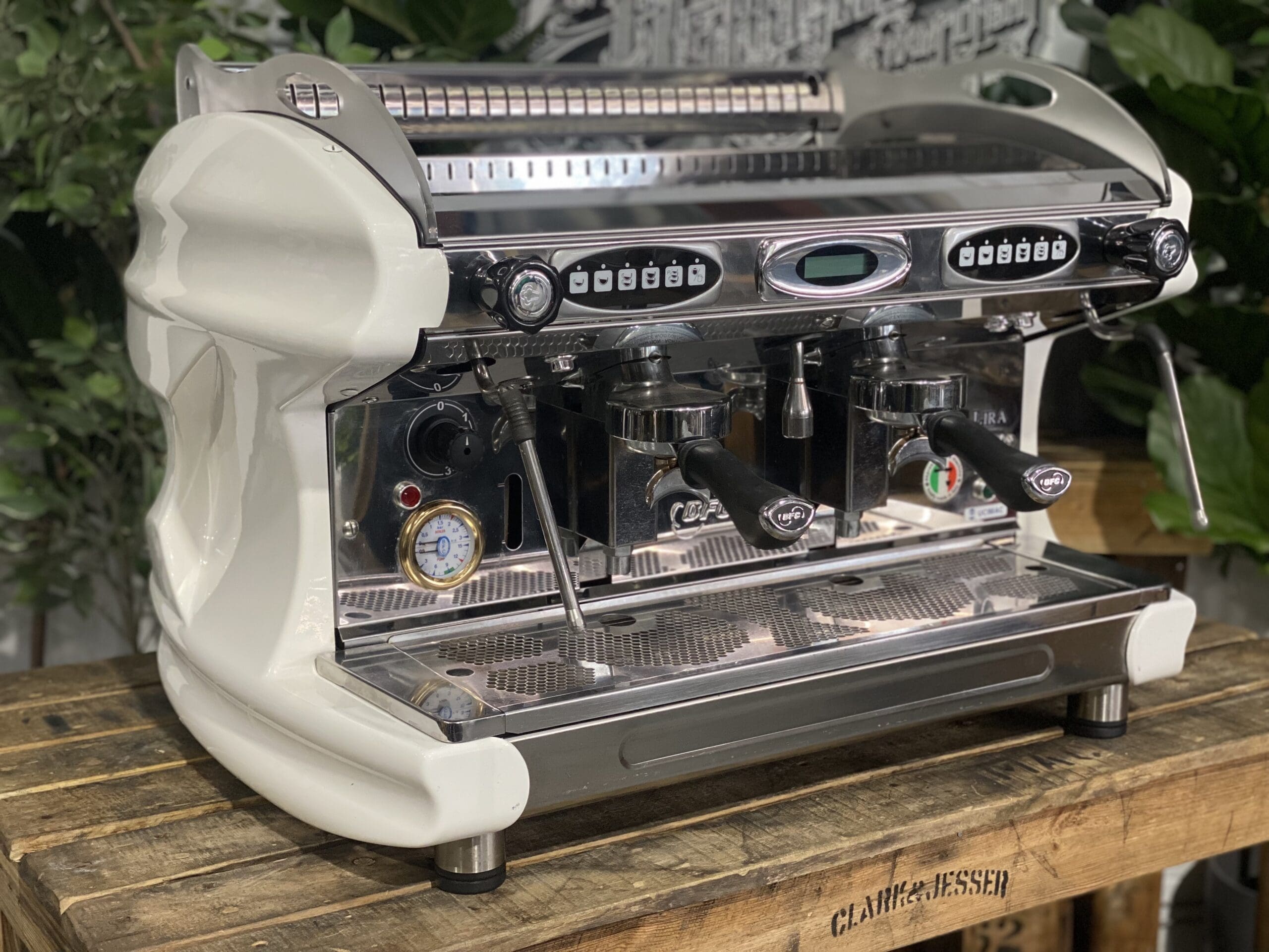 BFC Lira 2 Group White Commercial Espresso Machine - Professional Coffee Maker for Cafes, Restaurants & Offices | Perfect for High-Volume Brewing & Latte Art