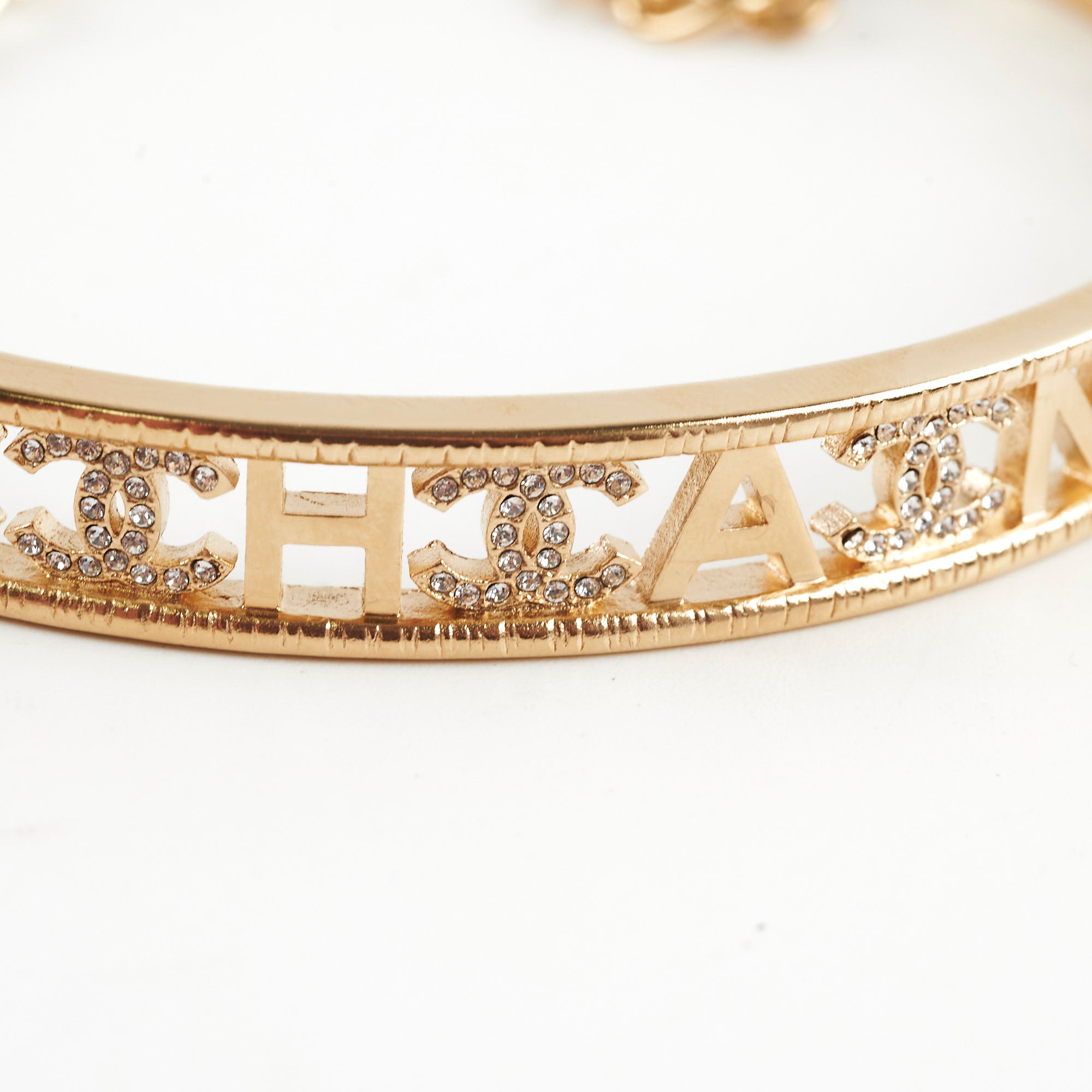 Chanel 22A Gold Plated Choker Necklace - Elegant Costume Jewelry for Women, Perfect for Parties, Weddings & Evening Events