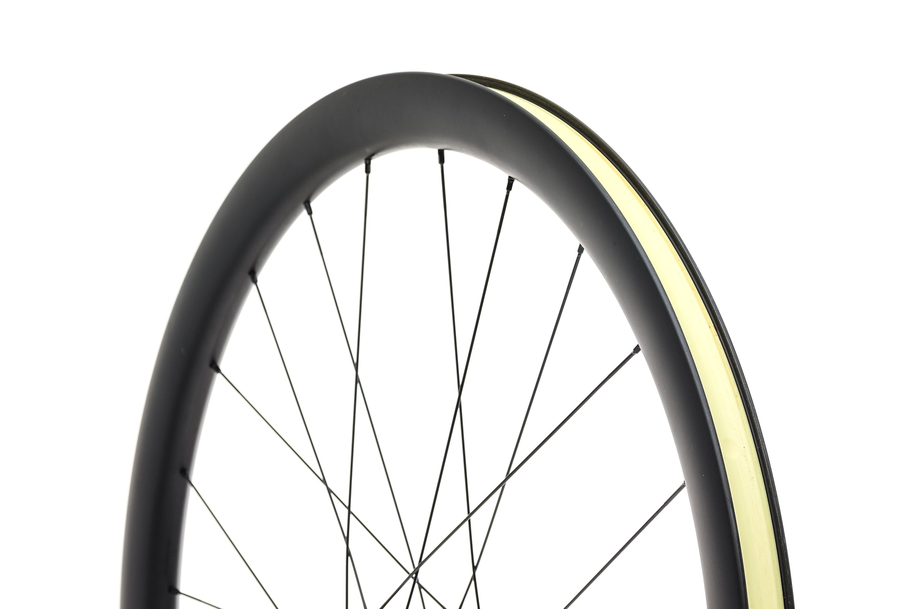 BMC CRD400 Carbon Tubeless 700c Front Wheel - Lightweight Aero Road Bike Wheel for Racing & Performance Cycling | Perfect for Triathlons, Time Trials & Road Racing